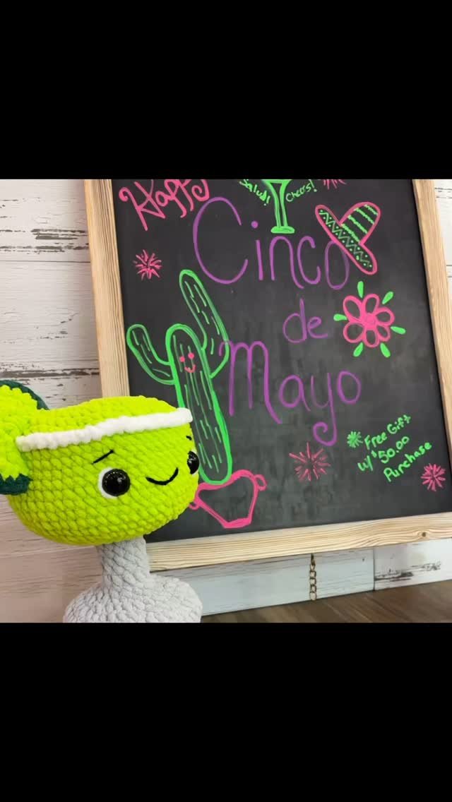 Feliz Cinco de Mayo! Celebrate with us at @andcompanyonbank 🍋‍🟩🥰💃🏼Today, enjoy a FREE gift with every purchase of $50 or more! Shop our curated selection of unique art, handmade goods, and stylish finds. ¡Gracias for shopping small! #C