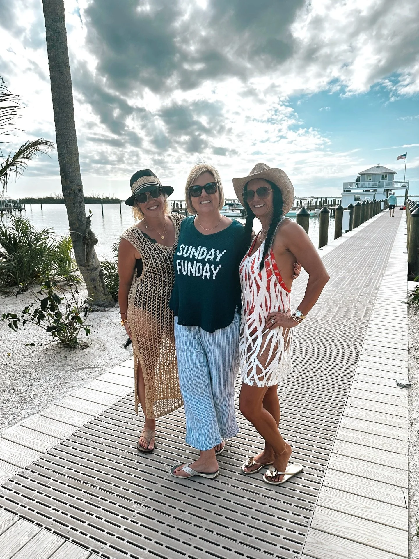Wellness Weekend&hellip;. Walks, weights, water, wine, WE-time💛

#girlsweekend #wellness