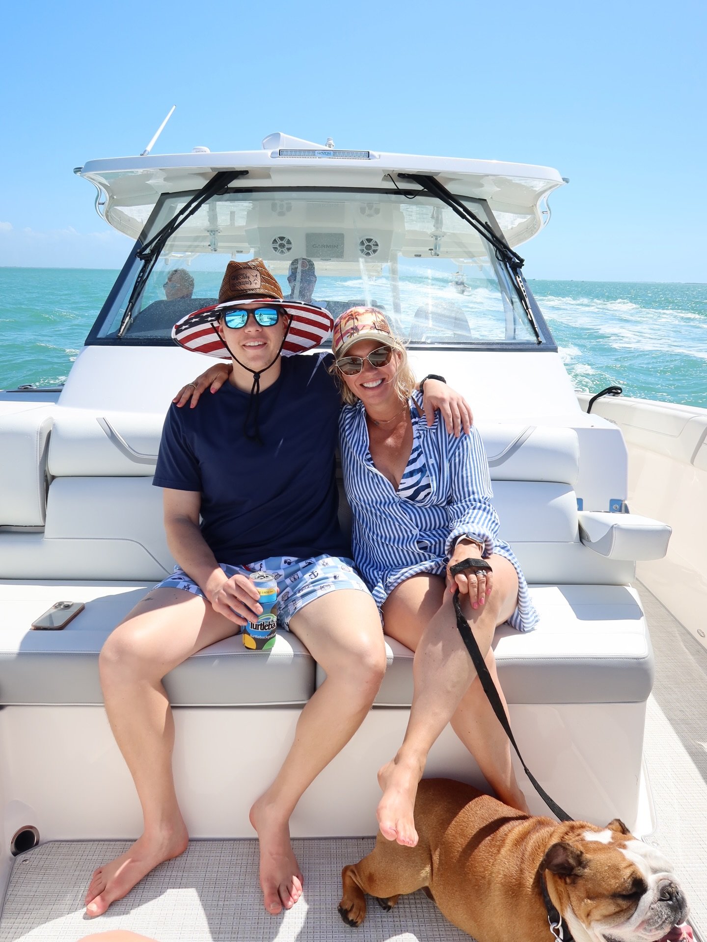 Weekends are for sun, salt &amp; the sea. 
#familytime #weekends