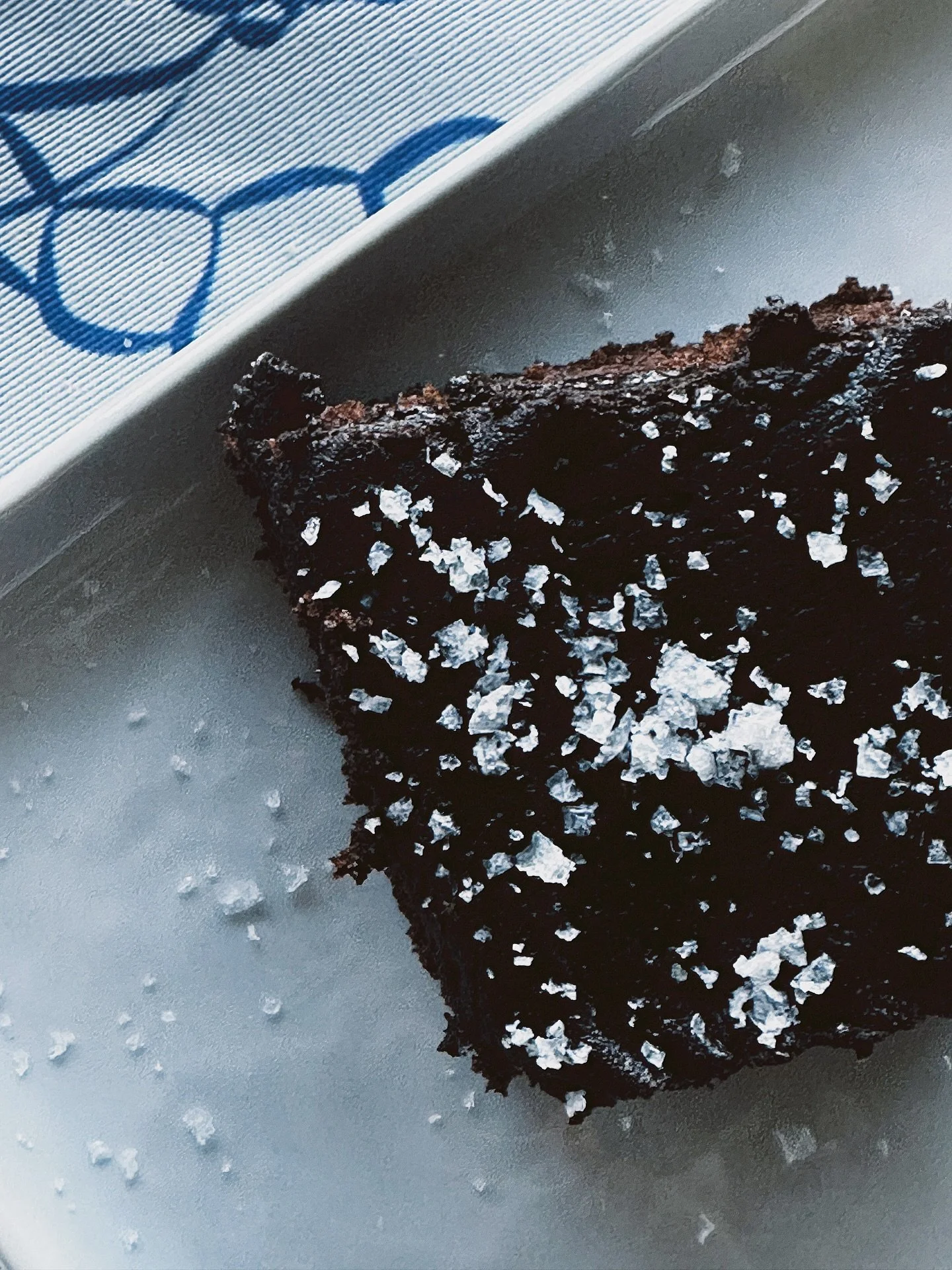 Last nights dessert from our final dinner party in Florida-Dark chocolate sheet cake with an Amaro frosting. Served with a delectable Amaro Shakerato, chilled to perfection in martini glasses. 🍸

While I love every little detail of entertaining and 