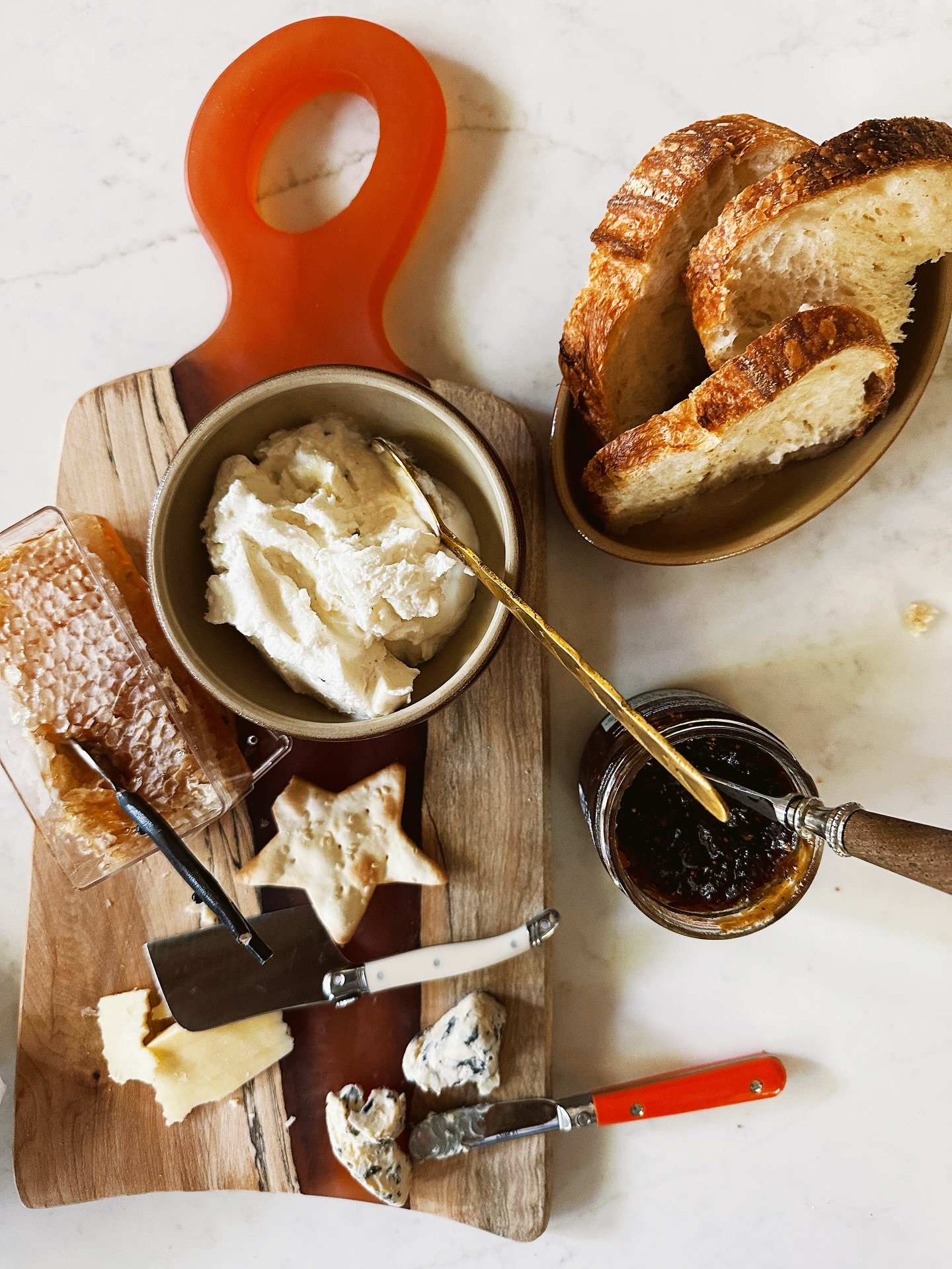 🍒A day in the life-Sometimes a random rainy Tuesday deserves to be celebrated.  I was craving a cheeseboard today for lunch- so I pulled out my rule of 3 - 1 stinky, 1 soft, 1 hard. Served alongside a fresh loaf of sourdough &amp; GF tomato soup fro