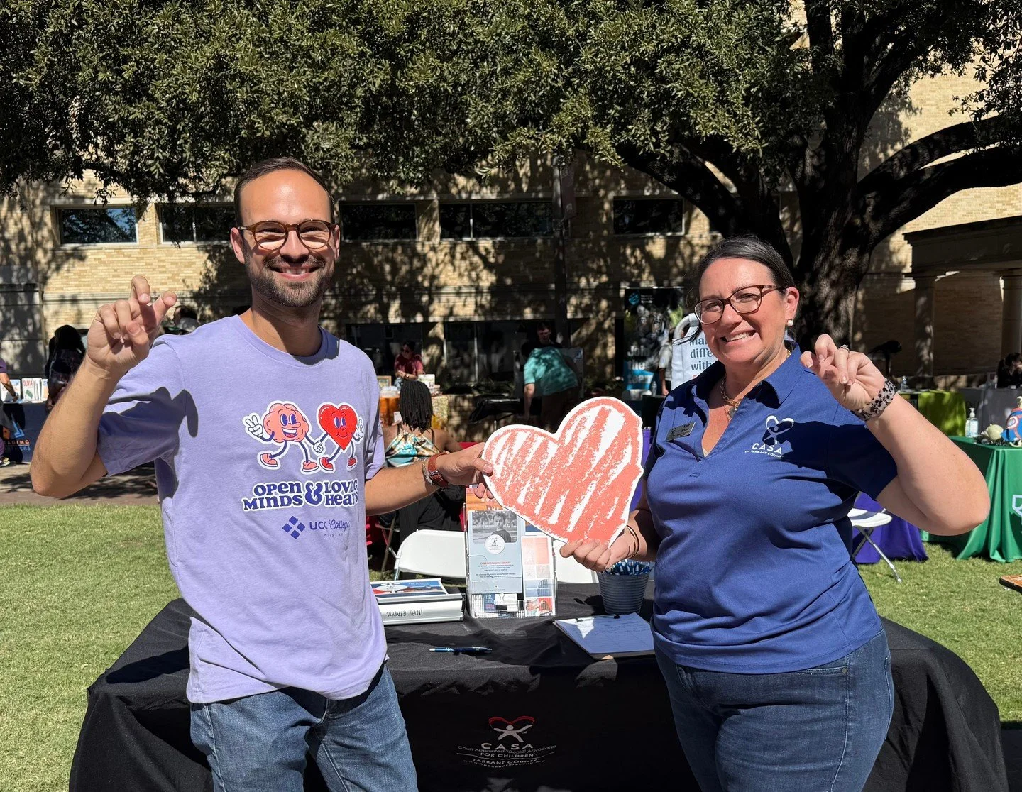 CASA of Tarrant County loves the frogs! TCU encourages supporting volunteer organizations throughout Fort Worth , and we were happy to attend the TCU volunteer fair. 

💜GO FROGS💜 #gofrogs