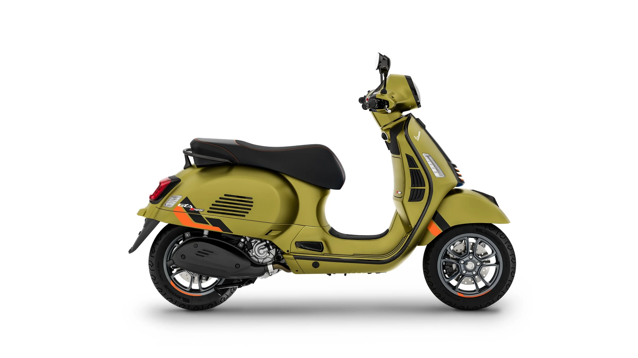 Vespa_GTS-Supersport_310_Verde-Ambizioso_Lat-dx.jpg