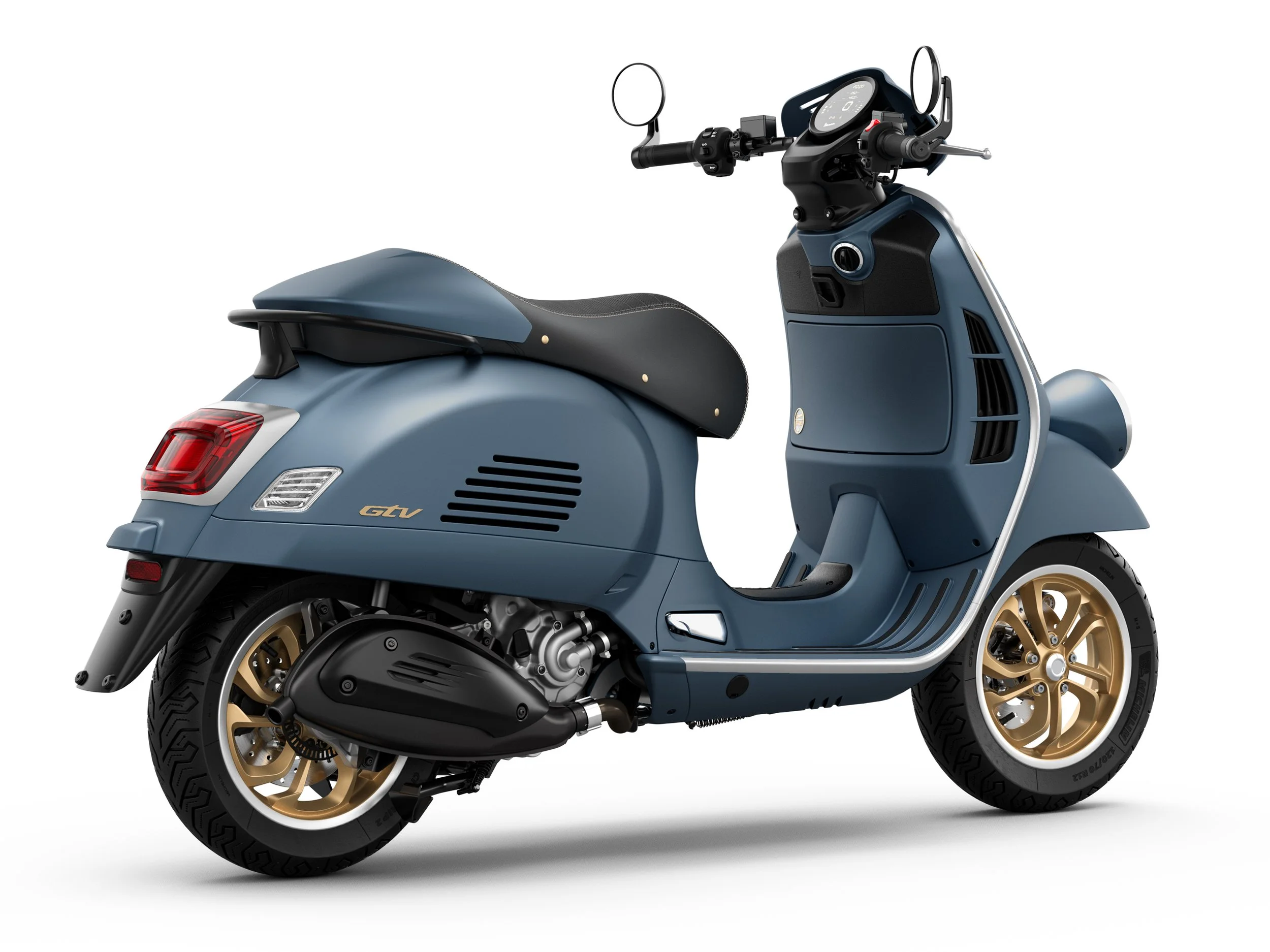 Vespa_GTV-Officina-8_310_3-4-post-dx.jpg