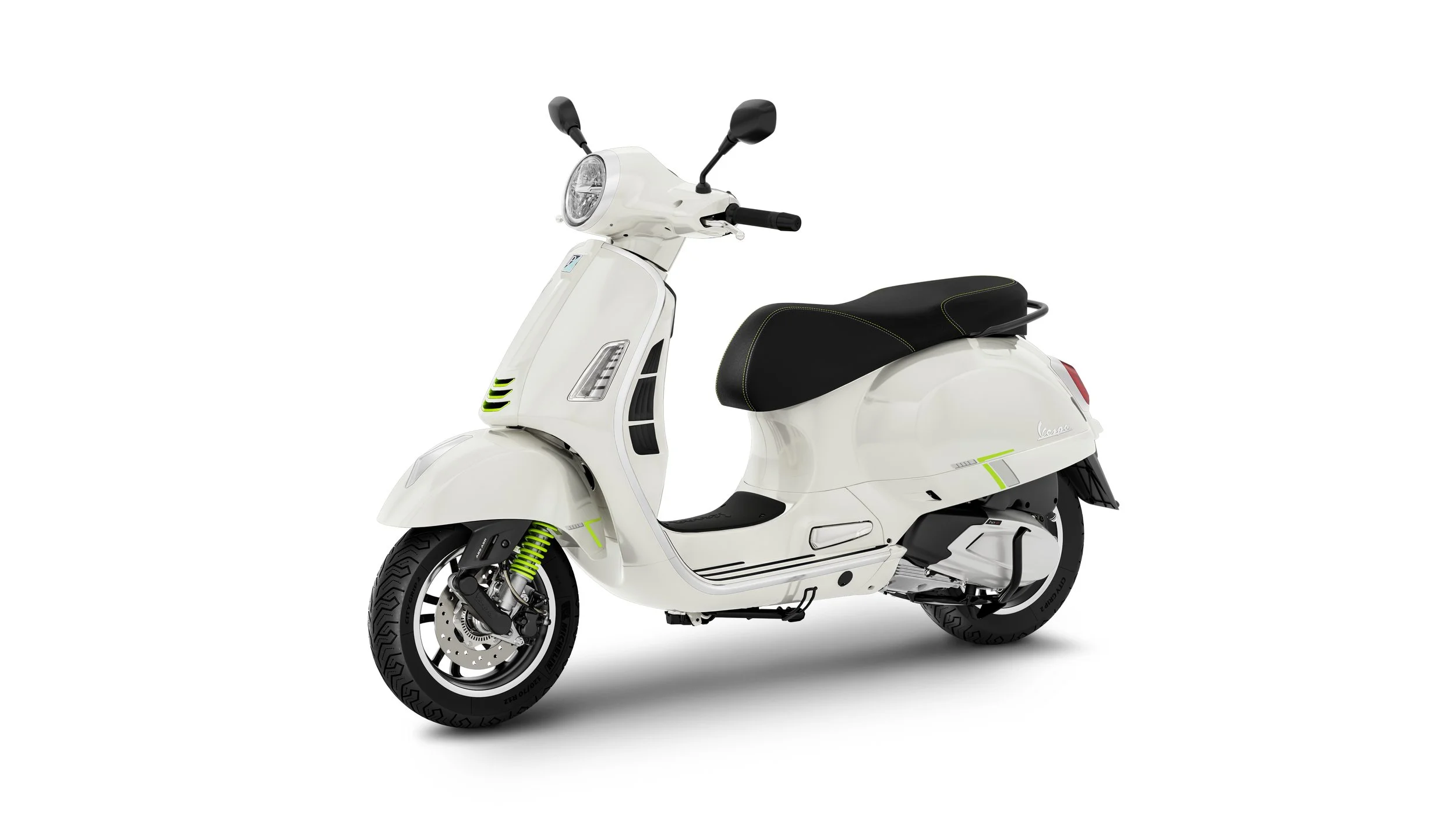 Vespa_GTS_310_Supert_Tech_Bianco_3-4_ant_sx.jpg