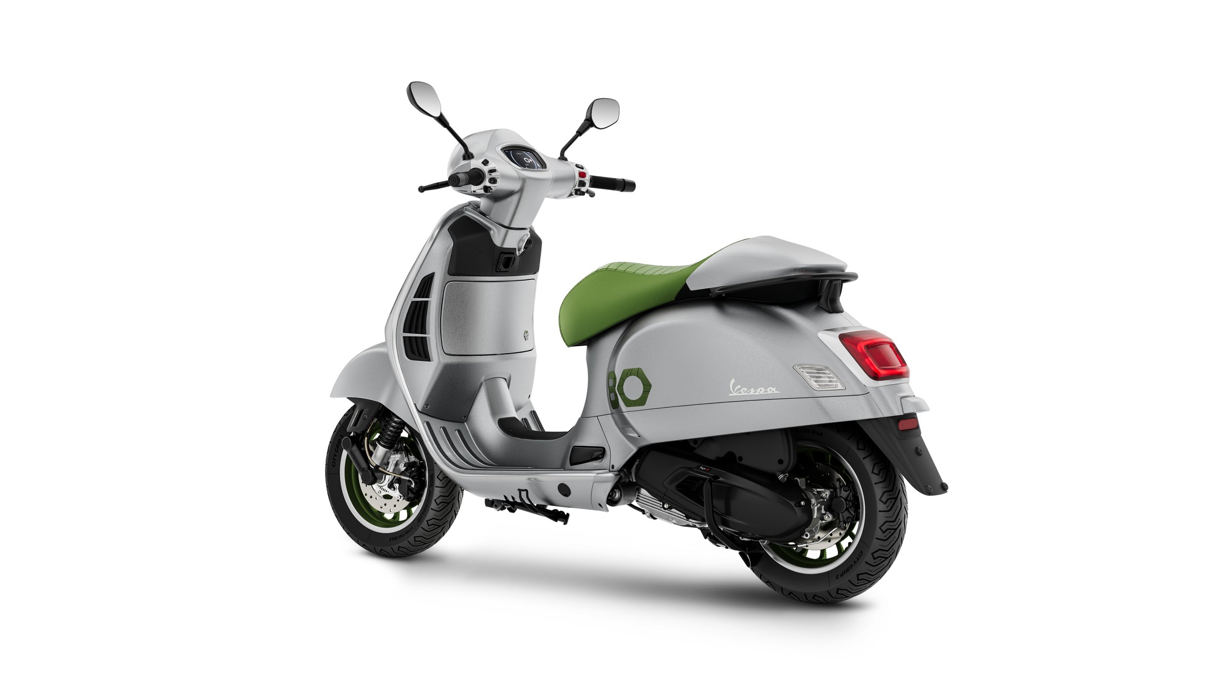 Vespa_GTS_Roma-80_3-4_post_sx.jpg