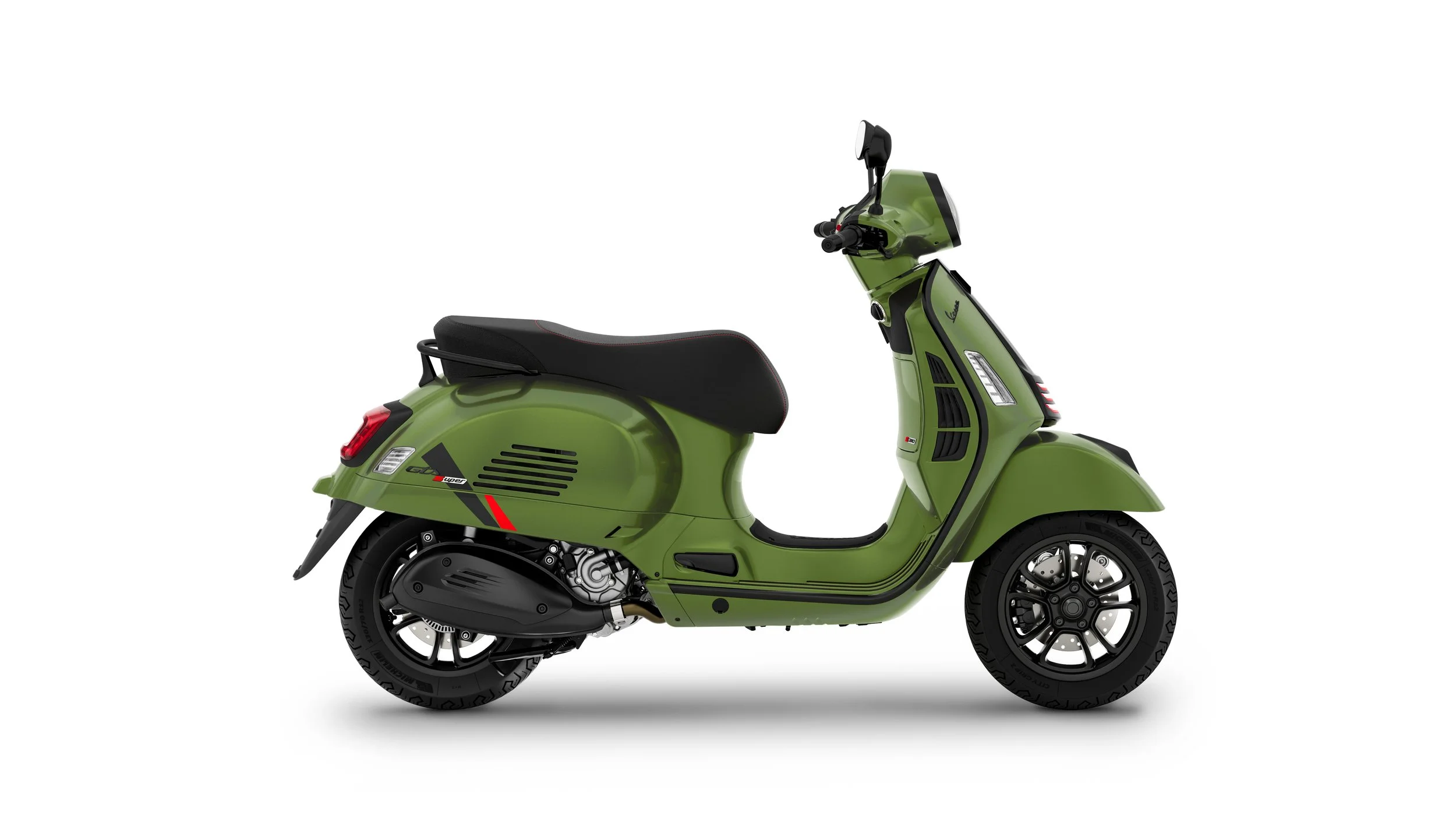 Vespa_GTS_310_Super_Sport_Verde_side_dx.jpg