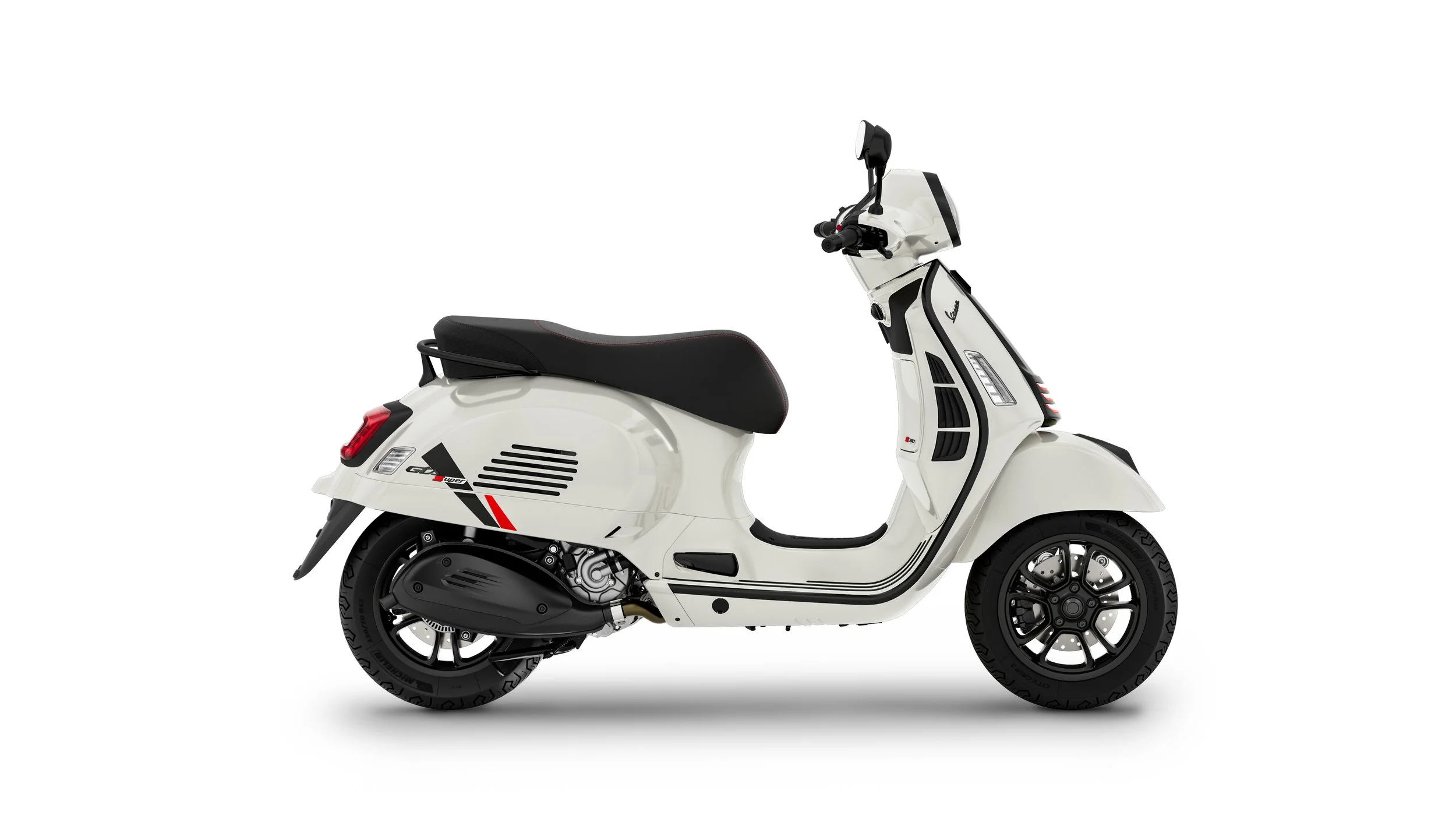 Vespa_GTS_310_Super_Sport_Bianco_side_dx.jpg