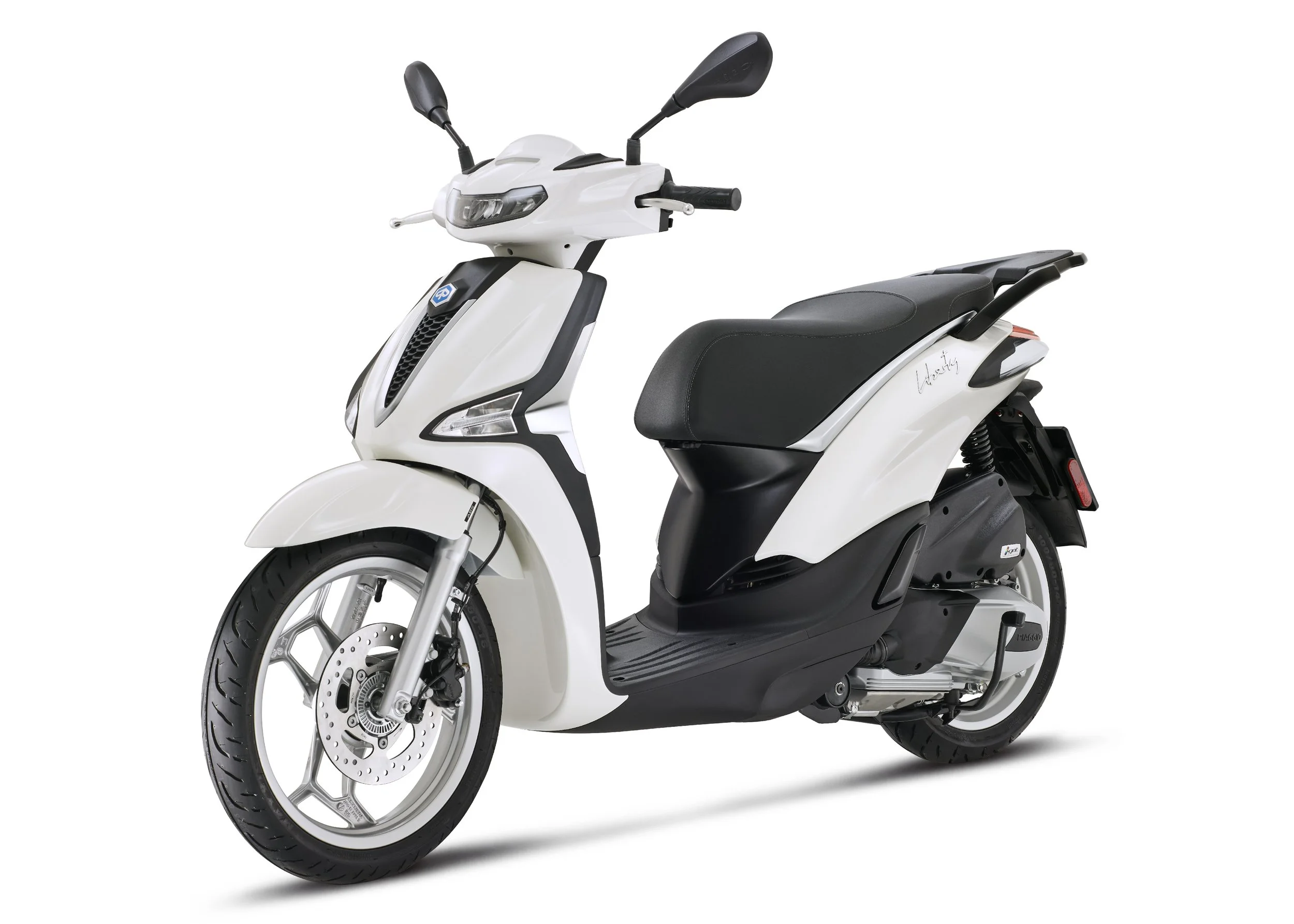 Piaggio_Liberty_125_Bianco-Luna_3-4-ant-sx.jpg