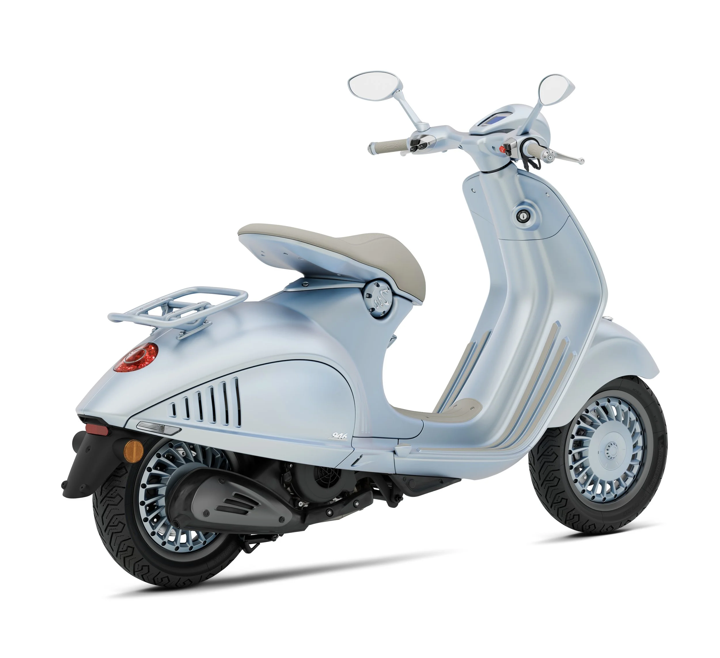 Vespa-946-Snake_3-4-post-dx.jpg