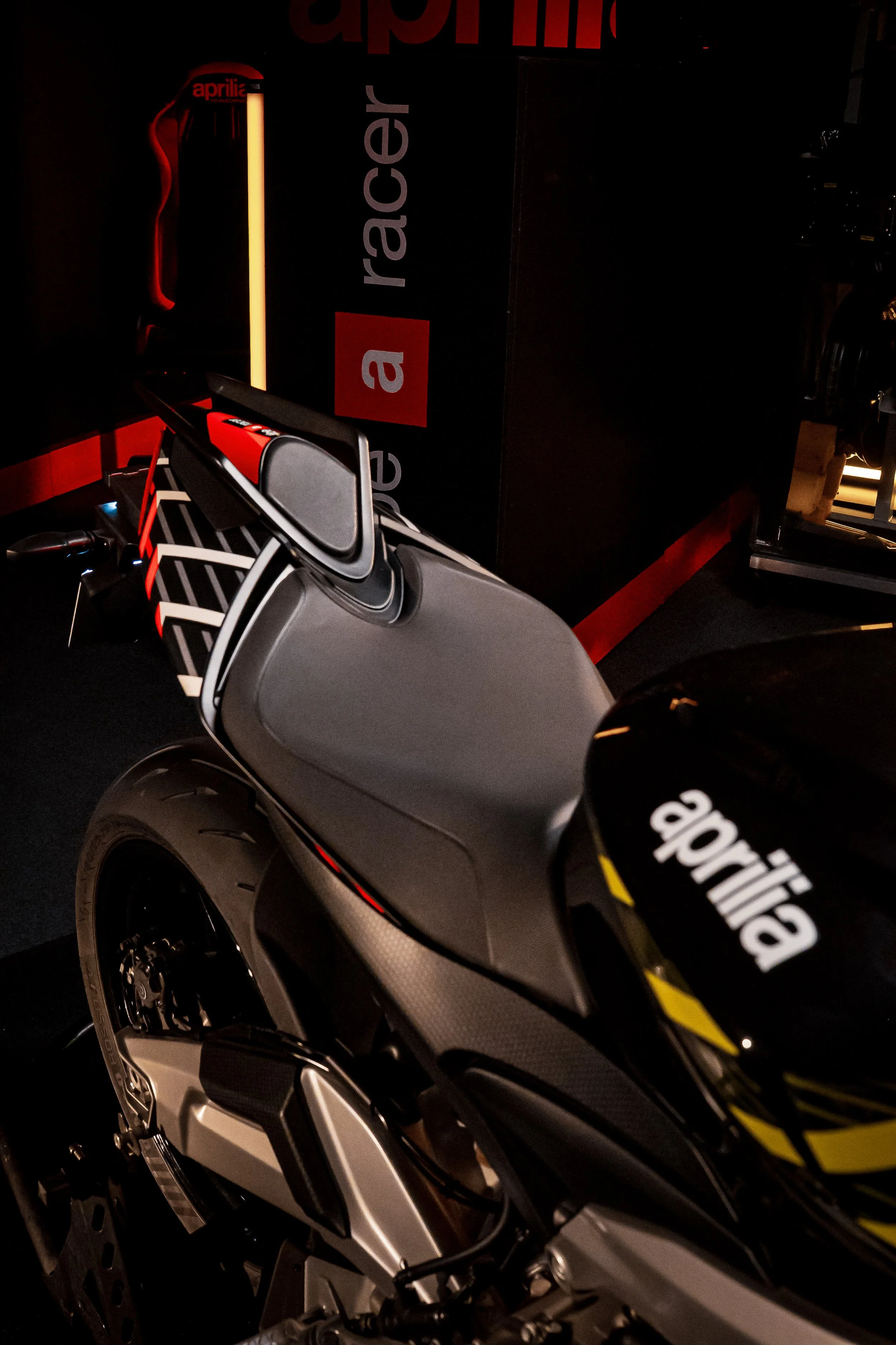 aprilia-rsv