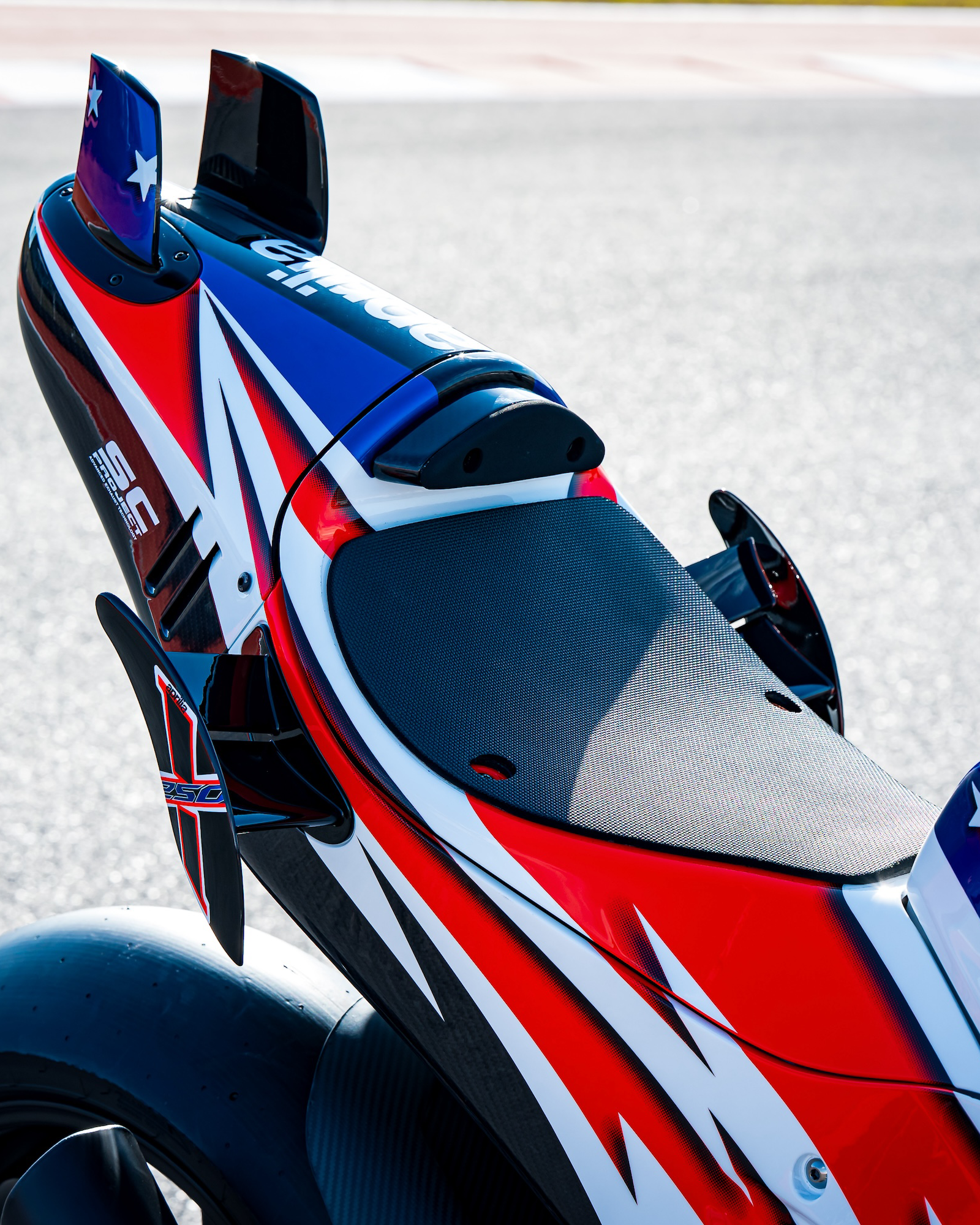 ApriliaRacing_APRILIAX250TH_05_EDITED.png