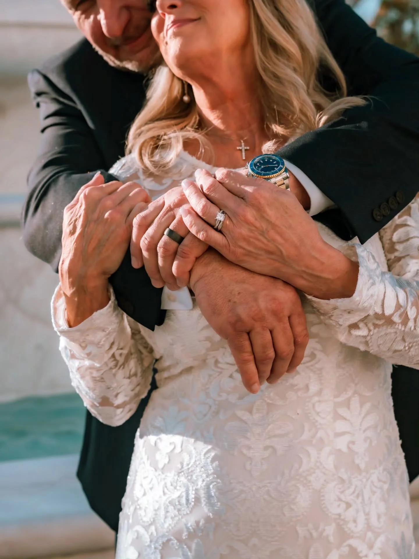 Here's your sign to book your favorite photographer and to elope already ✨️