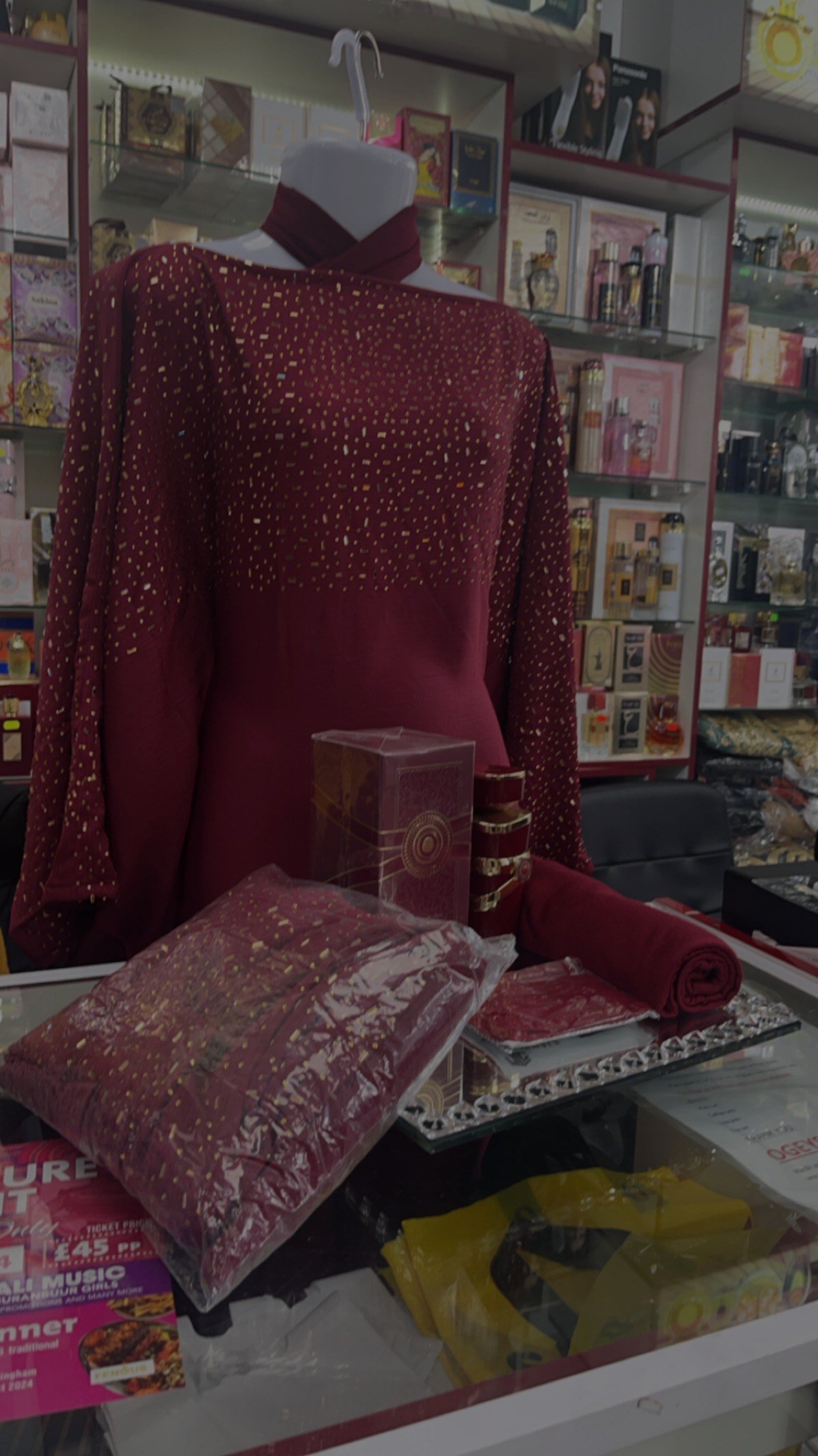 Red abaya set