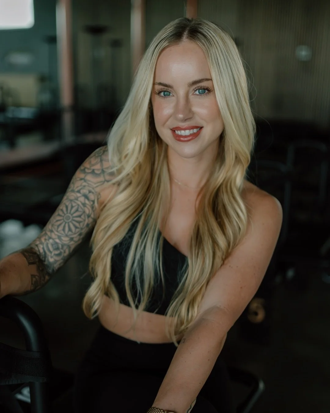 the heart behind MUSE MVMT 🥹

meet sarah, the founder and creator behind MUSE MVMT. with a lifelong passion for movement shaped by 16 years in the fitness industry and an athletic childhood, fitness has always been a central part of her life.

lagre