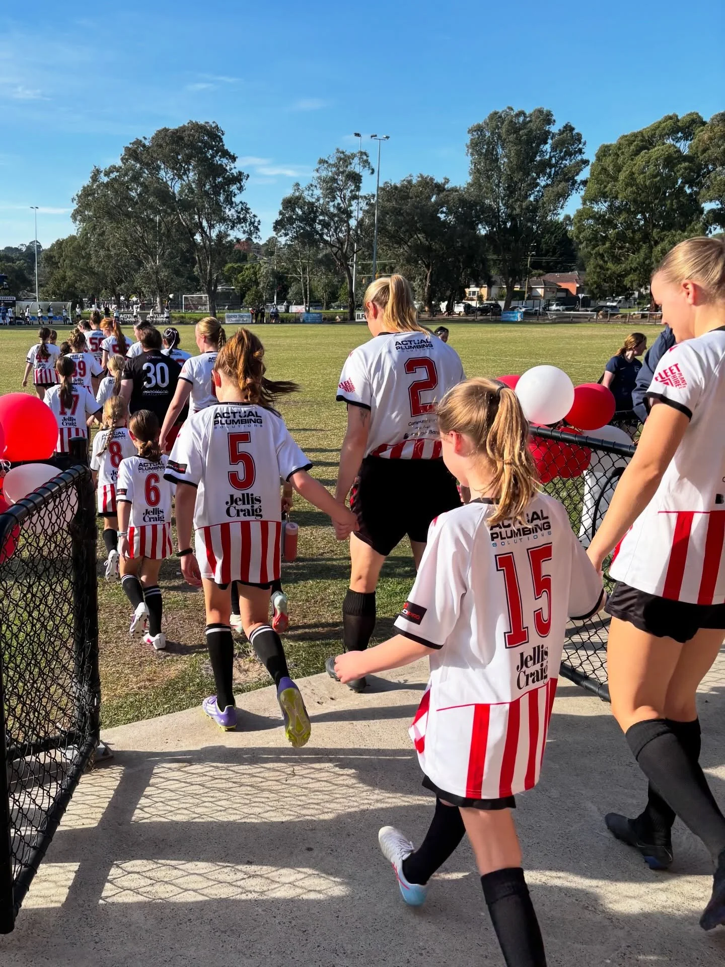 Game day support with the women&rsquo;s State League 1 squad at Mooroolbark Soccer Club 💪⚽️

Proud to be on the sidelines providing injury management, strapping, and keeping players out on the pitch when it matters most.

Big effort from the group t