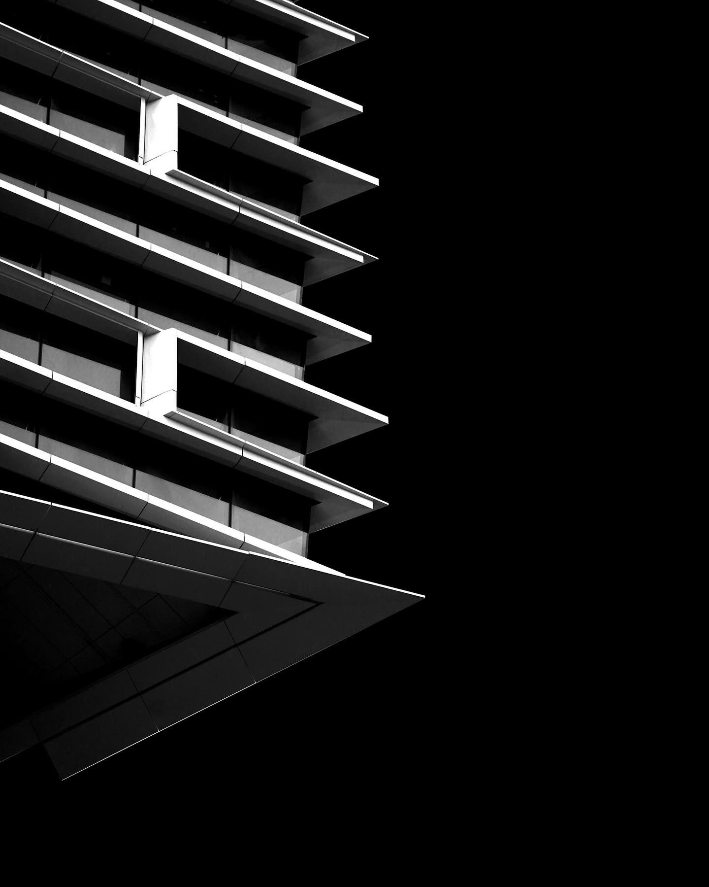 Sydney 
.
.
.
.
.
.
.

#minimalexperience #bnw_drama #mindtheminimal  #bnw_experimentalism #bnw_captures #incredible_minimal #bnw_captures #bnwphotography #explore_bnw #bnw_greatshots #bnw_nature #raw_community_member  #bnw_zone #bnw_mood #fineartzon