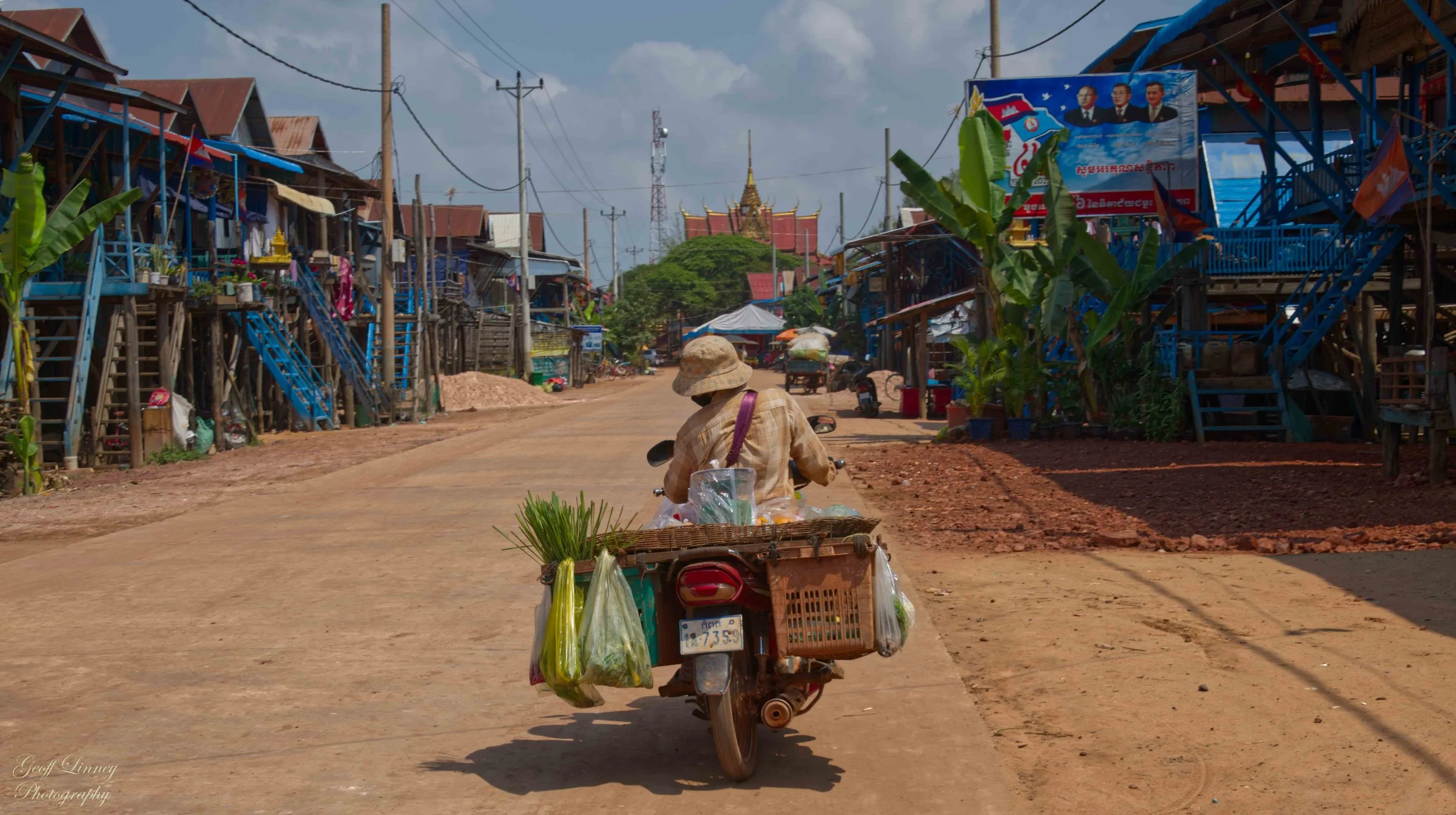 Kampong Phluk village, dry season