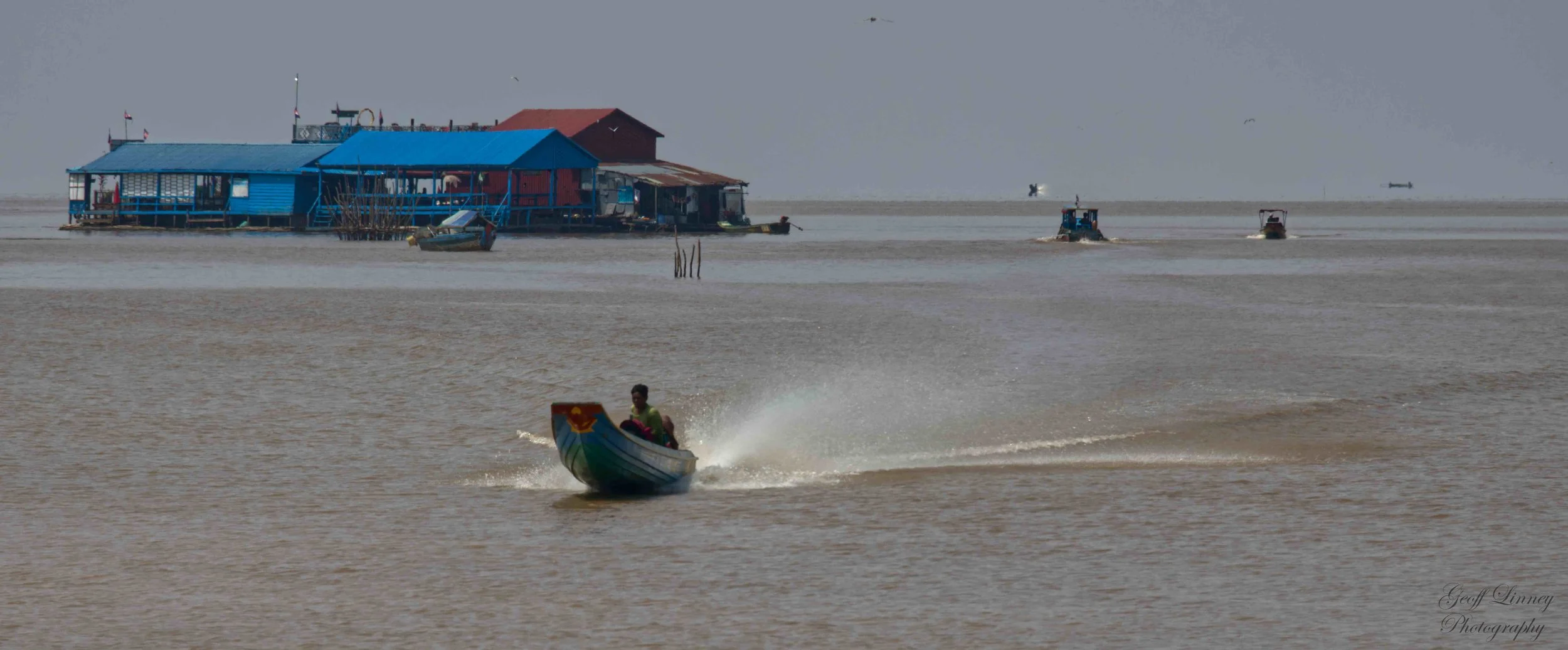Tonle Sap (Great Lake) increases 5 times in wet season