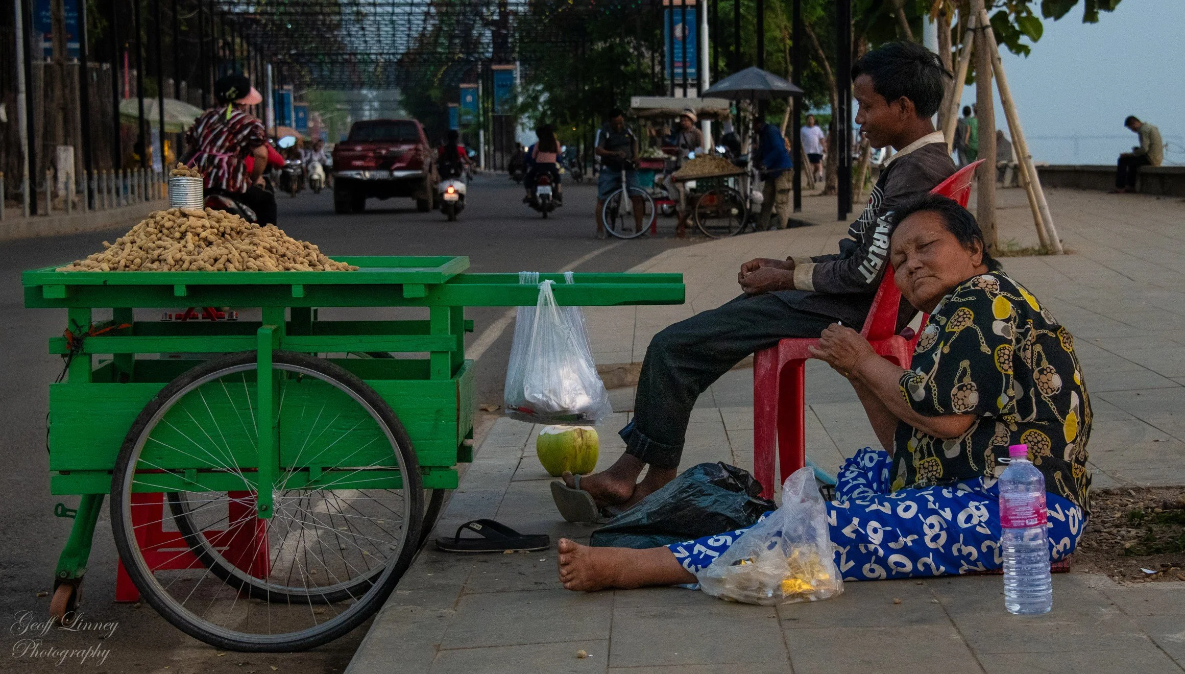 Peanut sellers