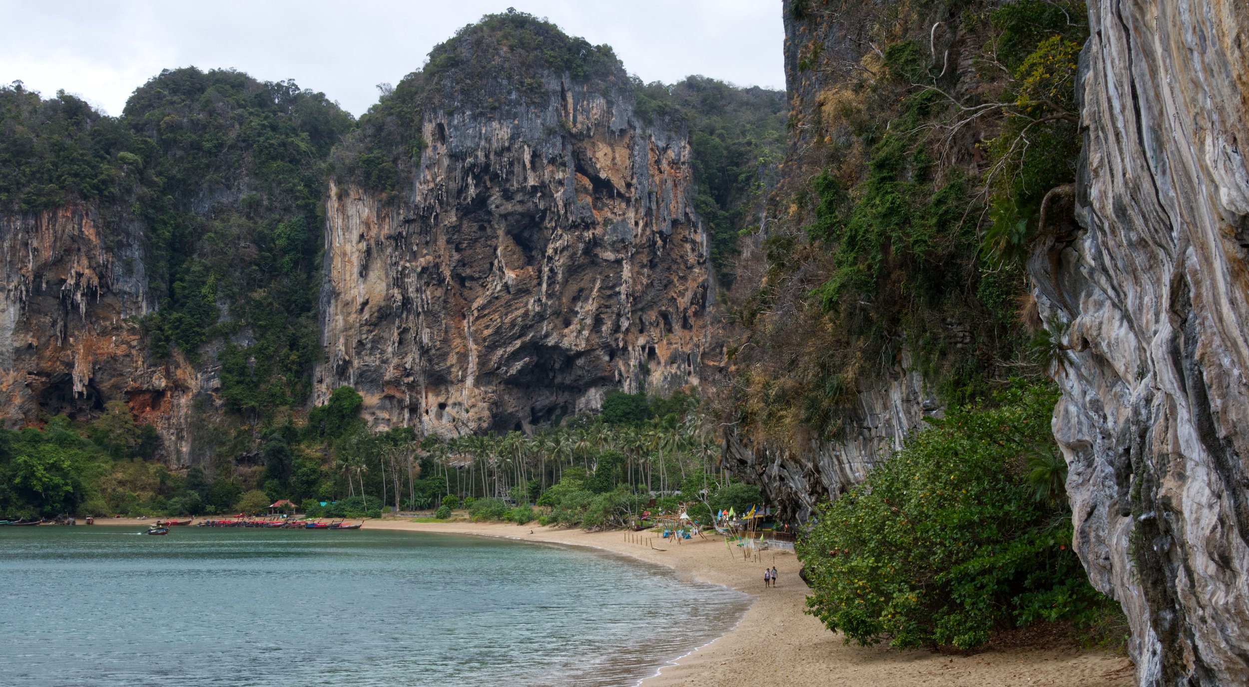 27 Tonsai Beach