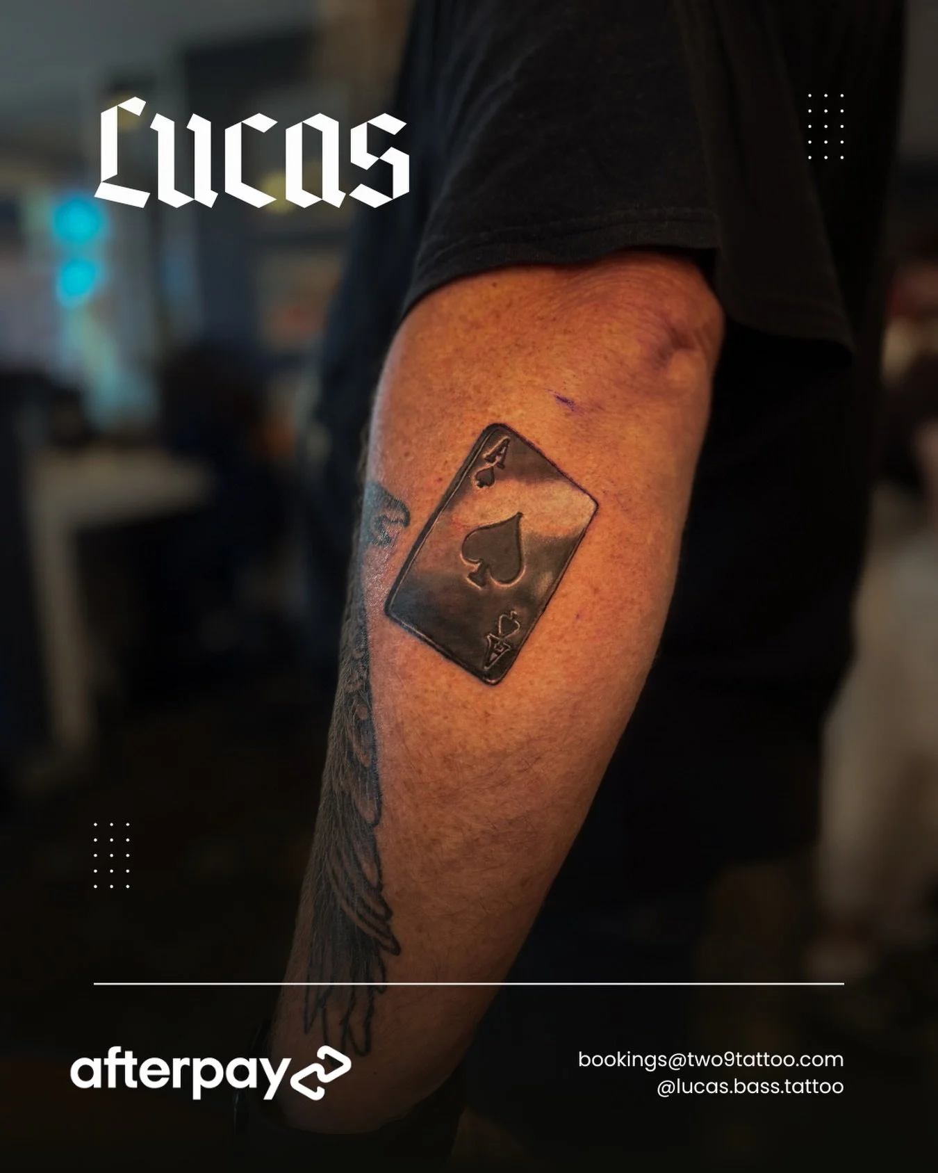 A little chrome one from our recent flash day 🖤

Done by @lucas.bass.tattoo 💰