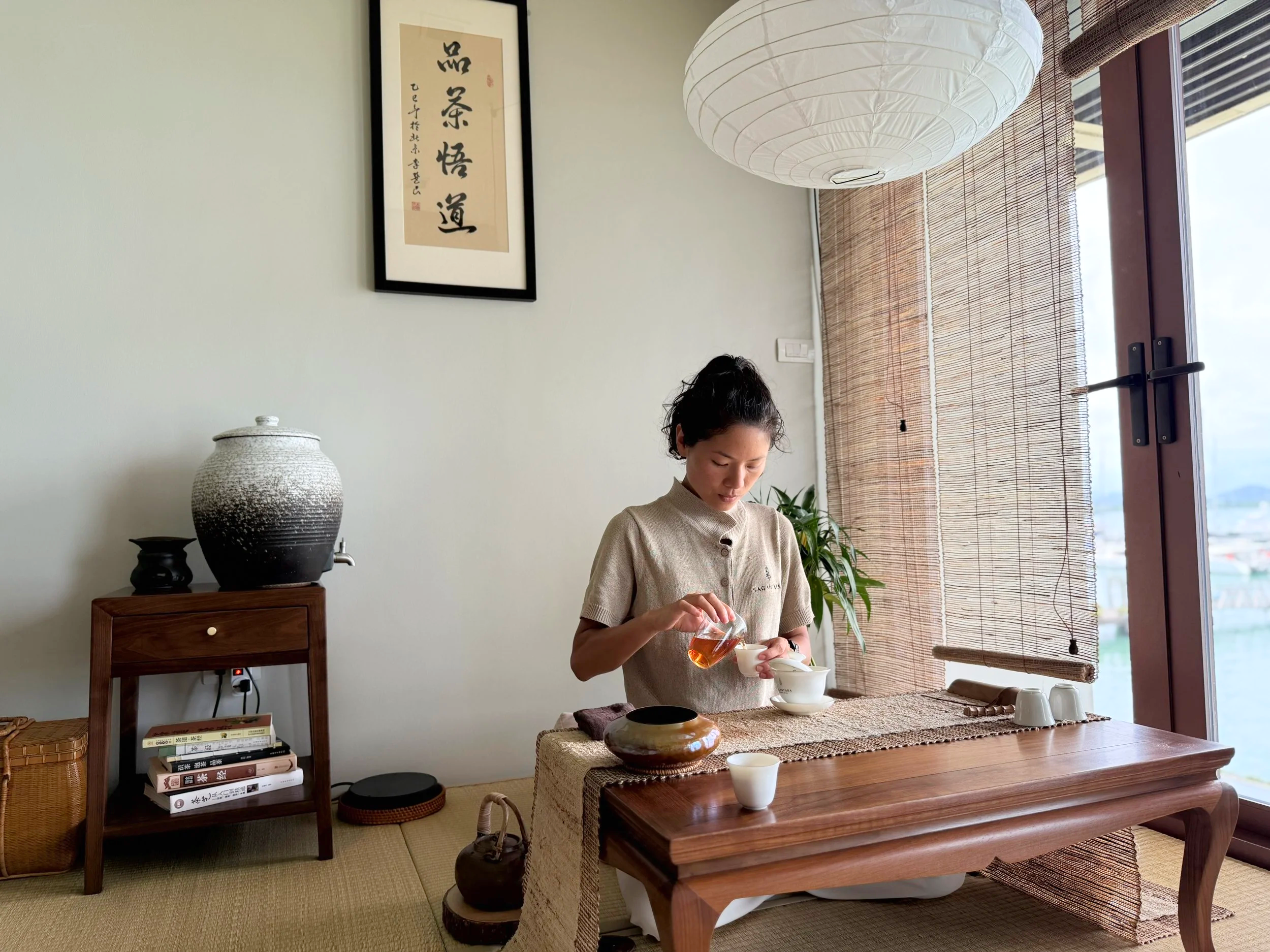 Haiying Xu Teaching Chinese Tea Ceremony Course.png