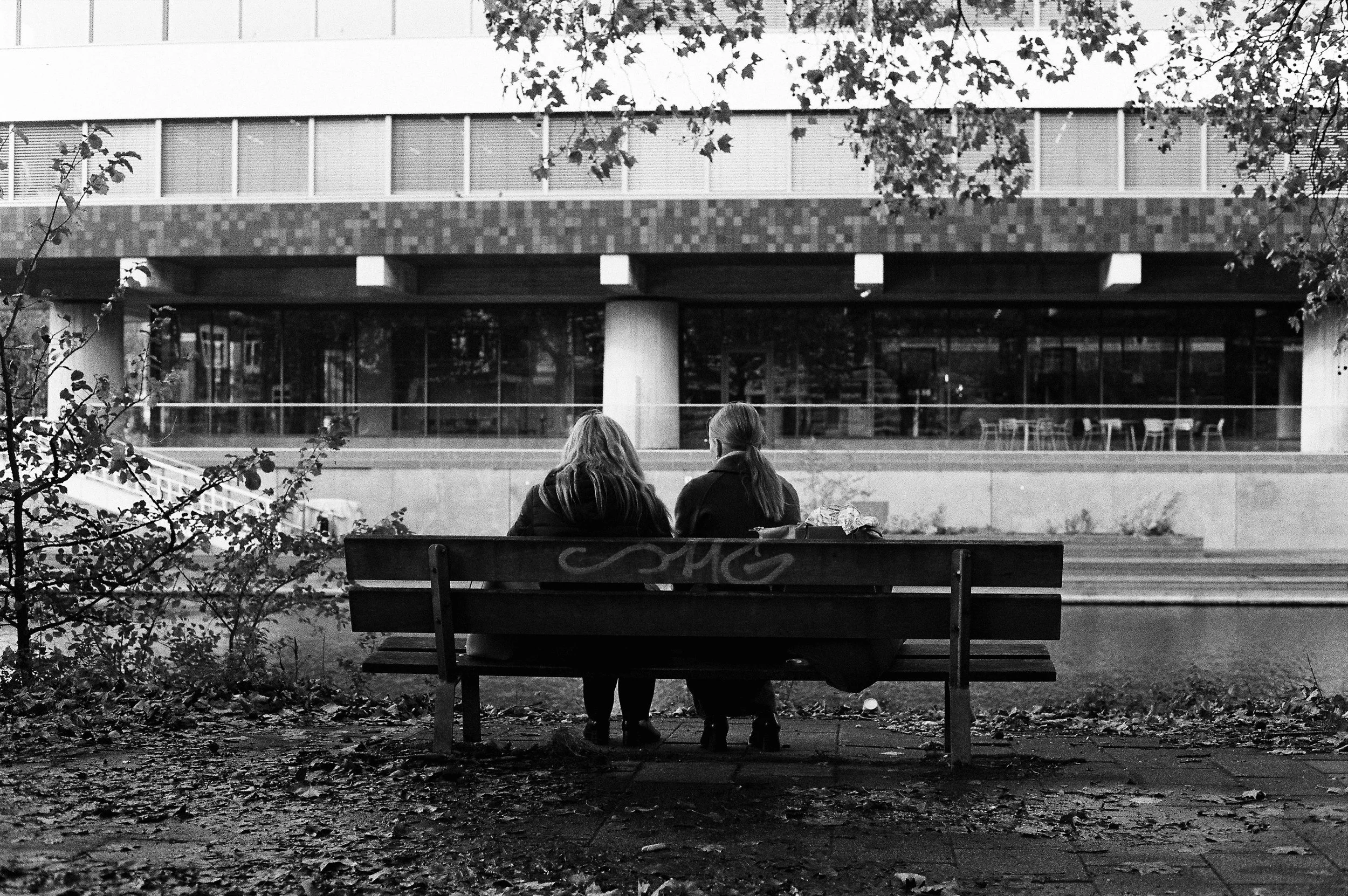 Mother & Daughter - Amsterdam, Netherlands // Contax G1 + Ilford HP5+