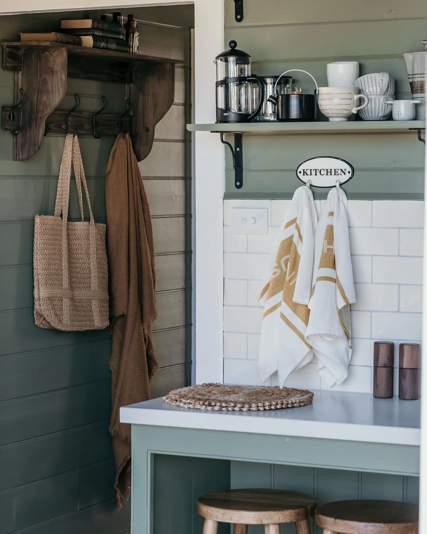 A recent guest mentioned that Oak Moss cottage feels like staying in a story book. 💚