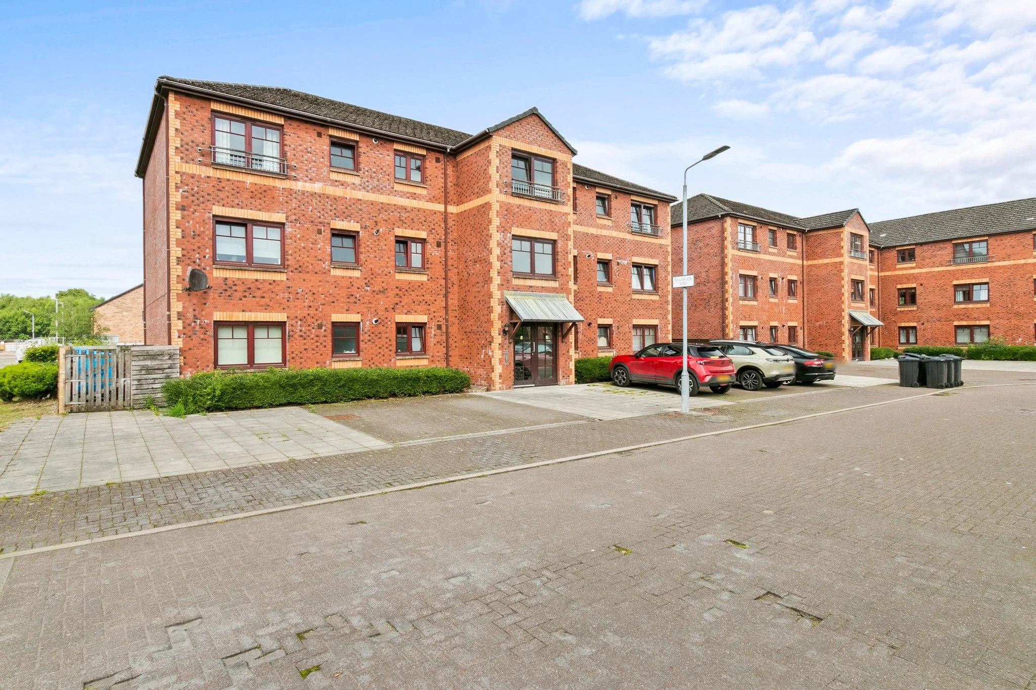 🌟🌟 SOLD AT CLOSING DATE🌟🌟
📍MacBride Way, Renton G82 4QW
We have disappointed purchasers looking for a similar property in this area. If you would like a free, no obligation market appraisal of your own property, contact us on the details below;
