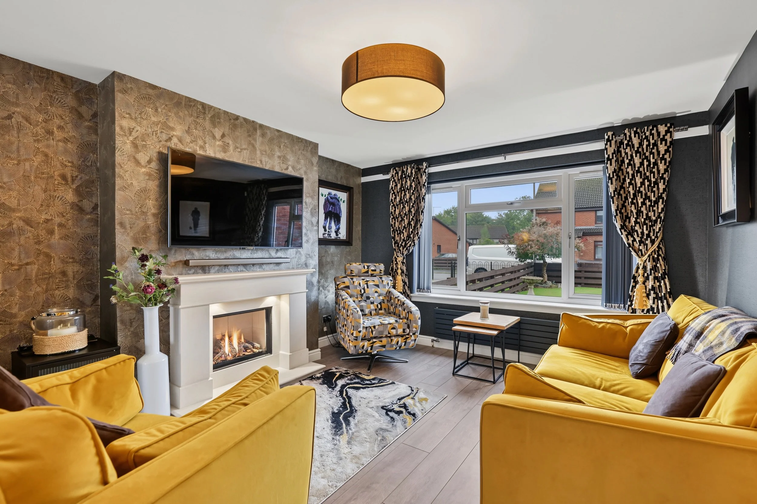 🏡 𝗙𝗥𝗜𝗗𝗔𝗬&rsquo;𝗦 𝗣𝗥𝗢𝗣𝗘𝗥𝗧𝗬 𝗣𝗜𝗖𝗞

📍 Gooseholm Crescent, Dumbarton
💰Offers Over: &pound;245,000

Could your next home be waiting for you? 👀

Take a look at this fantastic property we have on the market!

𝗖𝗼𝗻𝘁𝗮𝗰𝘁 𝘂𝘀 𝗻𝗼𝘄