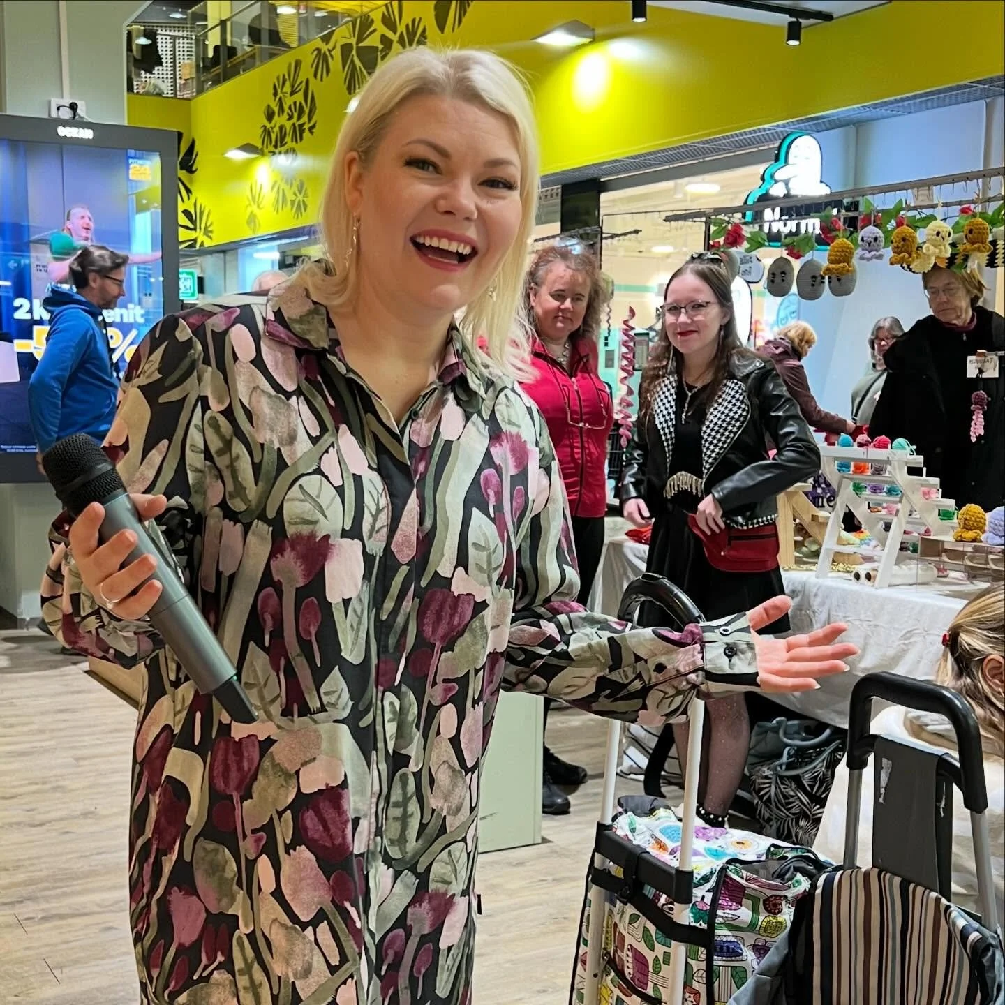 Kiitos iloisesta kirppisp&auml;iv&auml;st&auml; kaikille myyjille, asiakkaille ja yhteisty&ouml;kumppaneille ✨
Te teitte p&auml;iv&auml;st&auml; onnistuneen, n&auml;hd&auml;&auml;n taas pian! 💛

#kauppakeskusristikko #kauppakeskuskonalassa #ristikko