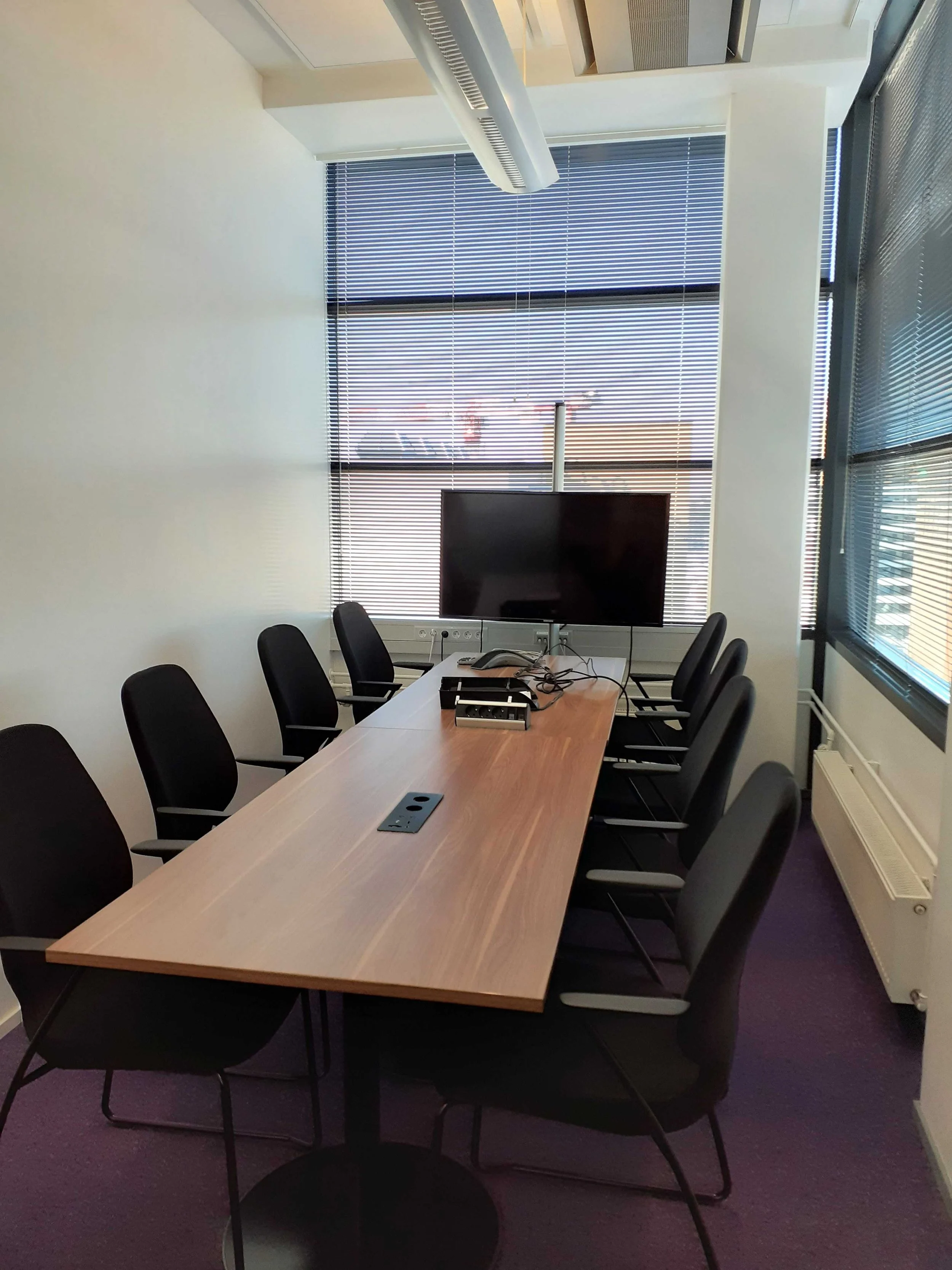 Meeting room.jpg