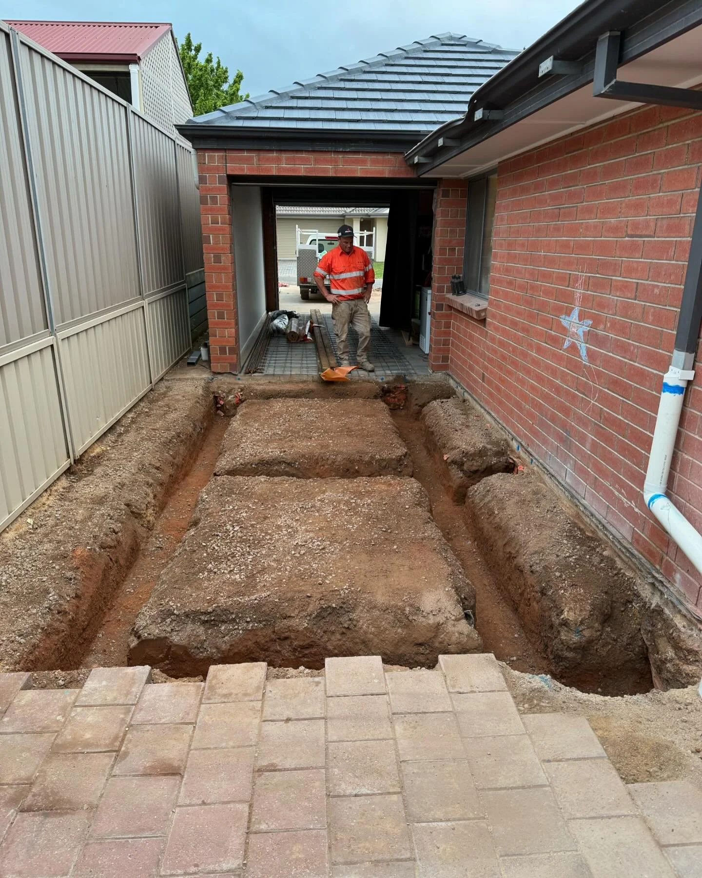 Big and small we&rsquo;re doing it all!

✅Concrete/Pavers Demoed/Removed
✅Base Level Cut
✅Rubble Levelled
✅Storm Water Rerouted 
✅Footings Excavated