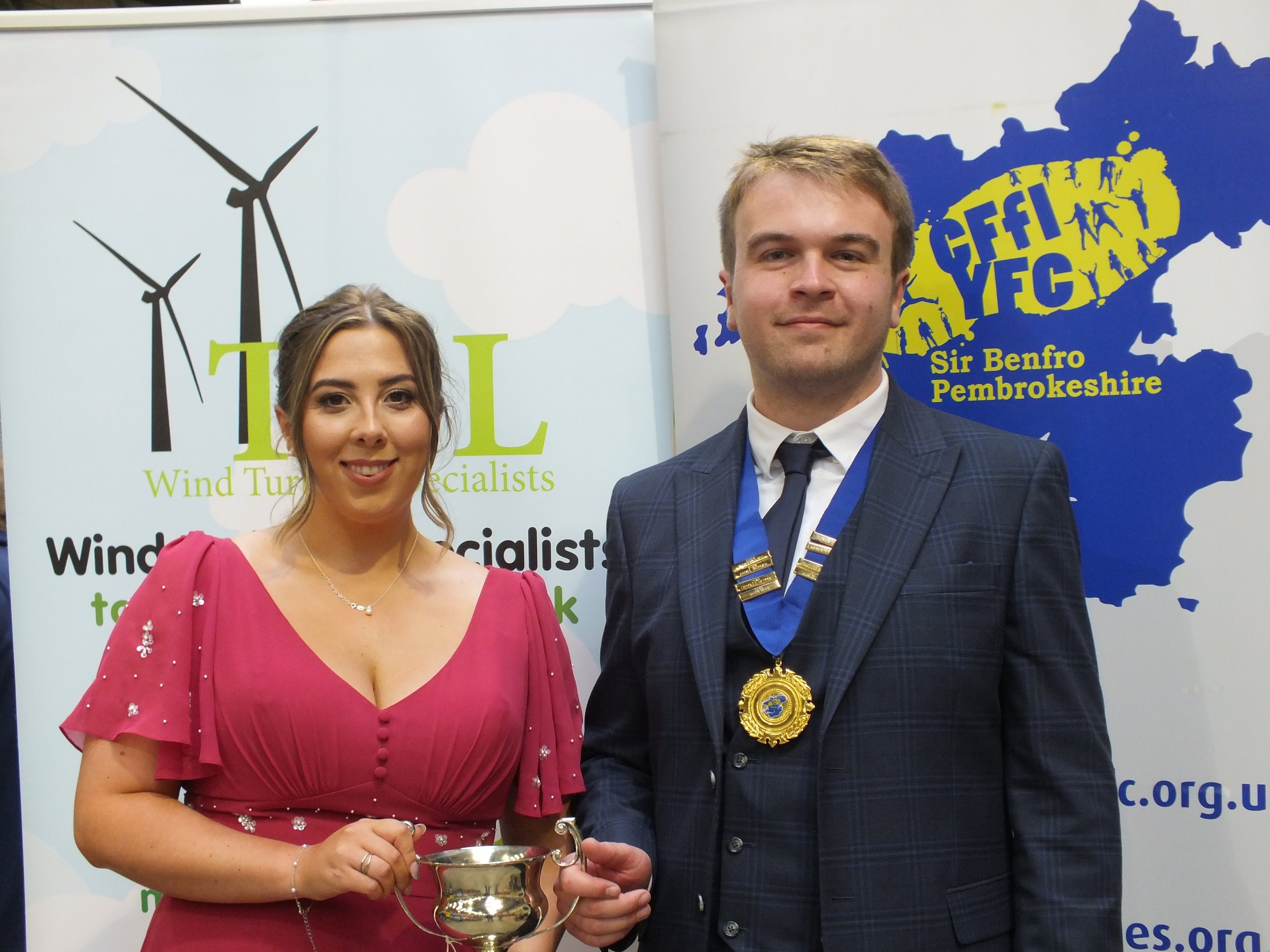 Mens Tug of War - Llysyfran YFC