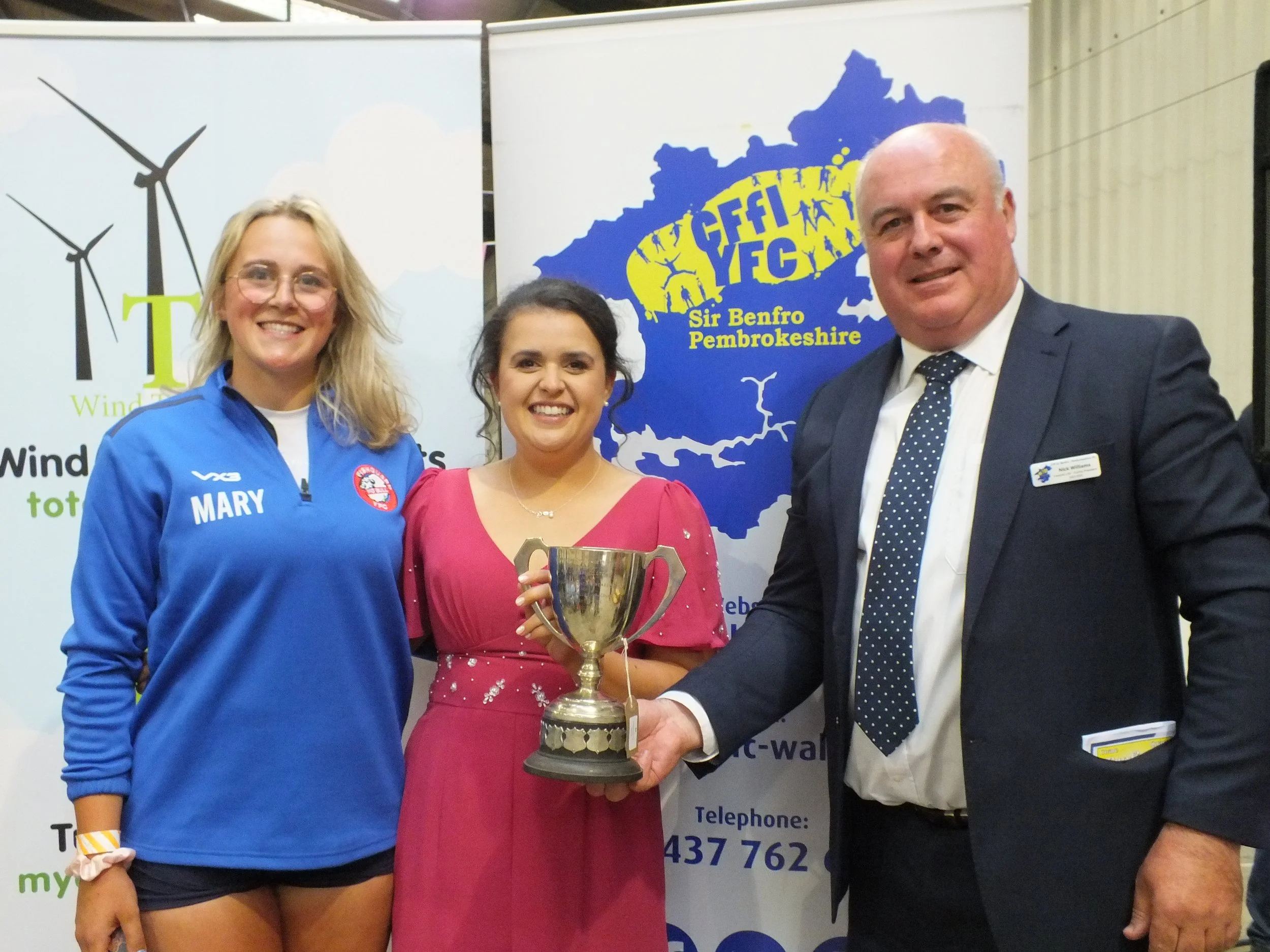 Ladies Tug of War - Fishguard YFC