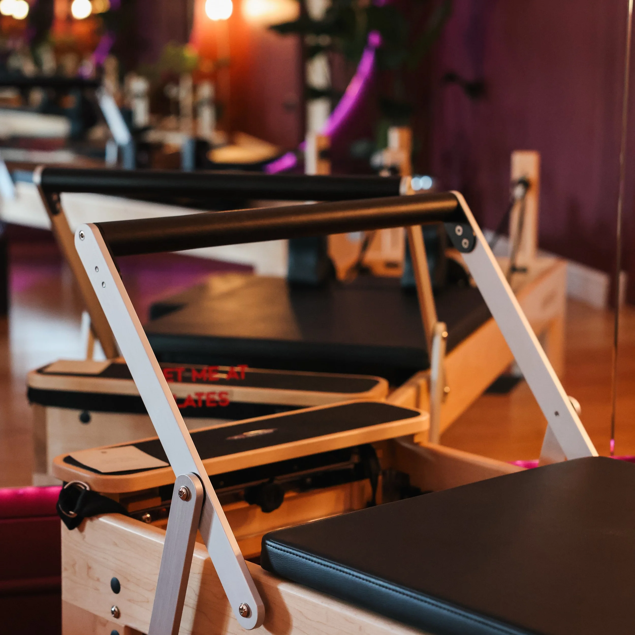 BANK HOLIDAY MONDAY CLASS HOURS 🧘🏻&zwj;♀️✨

DOWNEND 🌟
8am - Open
9am - Beginner 
10am - Open 
11am - Beginner 
12pm - Open 
1pm - Beginner 

4:30pm - Open
5:30pm - Beginner
6:30pm - Open 

SPEEDWELL🌟
9am - Open
10am - Beginner
11am - Open

4:30pm