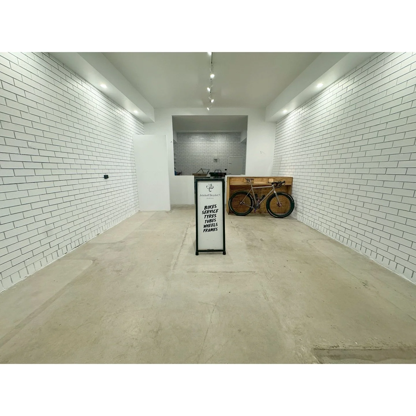 We are opening our new retail space in Brunswick heads nsw.
Super excited about getting back into running our own retail space again.
Availability for services and more products coming soon.
Regular opening hours from this Tuesday to Friday 11-5pm
Em