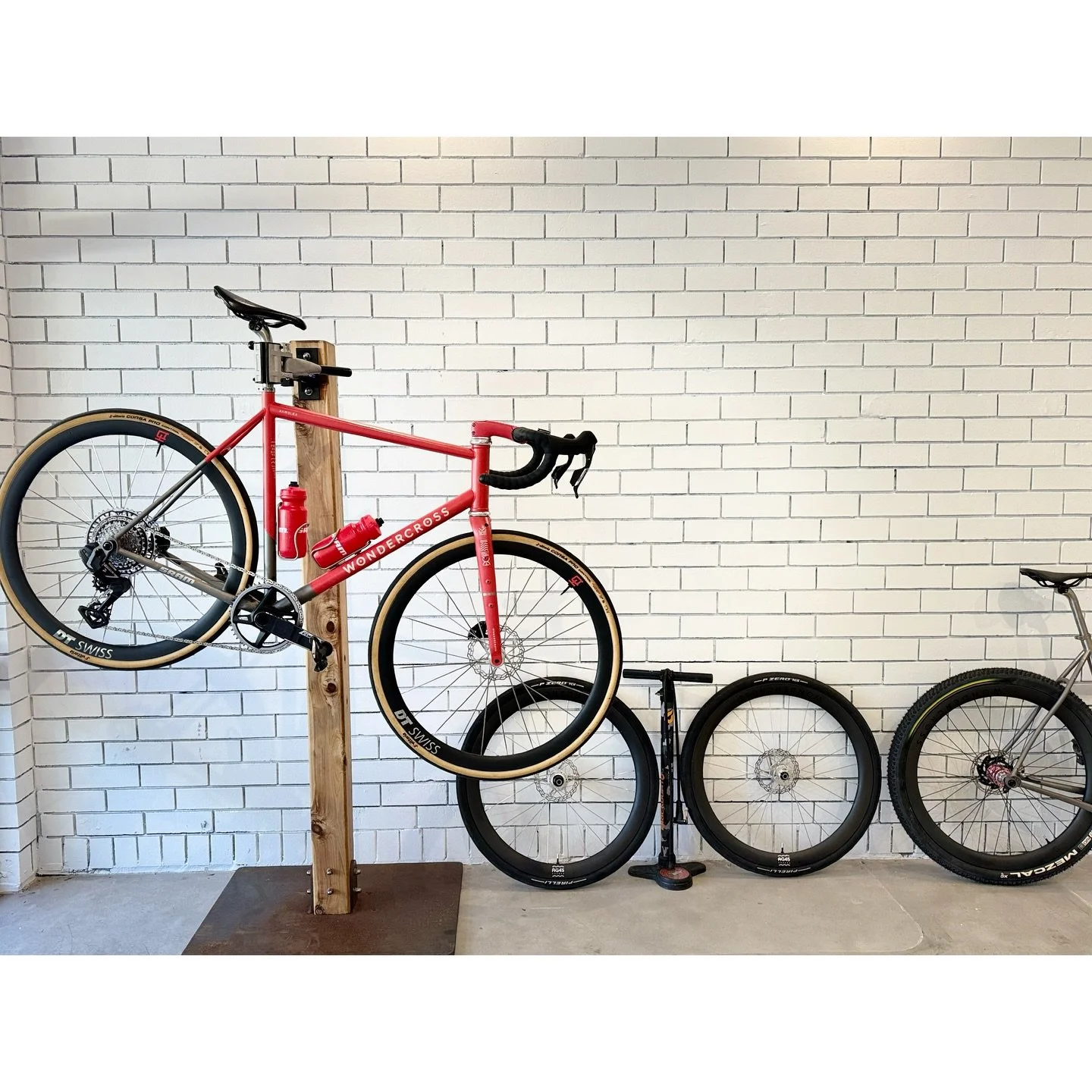 Progression.
Slowly building the new shop space @jetnikoff in Brunswick heads nsw.
.
There&rsquo;s availability for services / bike builds &amp; high quality components.
.
Winter opening hours Tuesday to Friday 11-5pm
.
Email: Info@jetnikoff.com
Addr