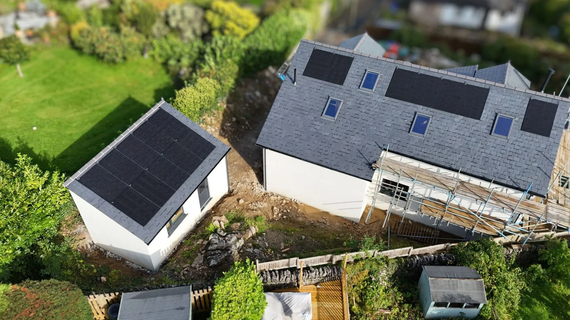 lakes solar.jpg
