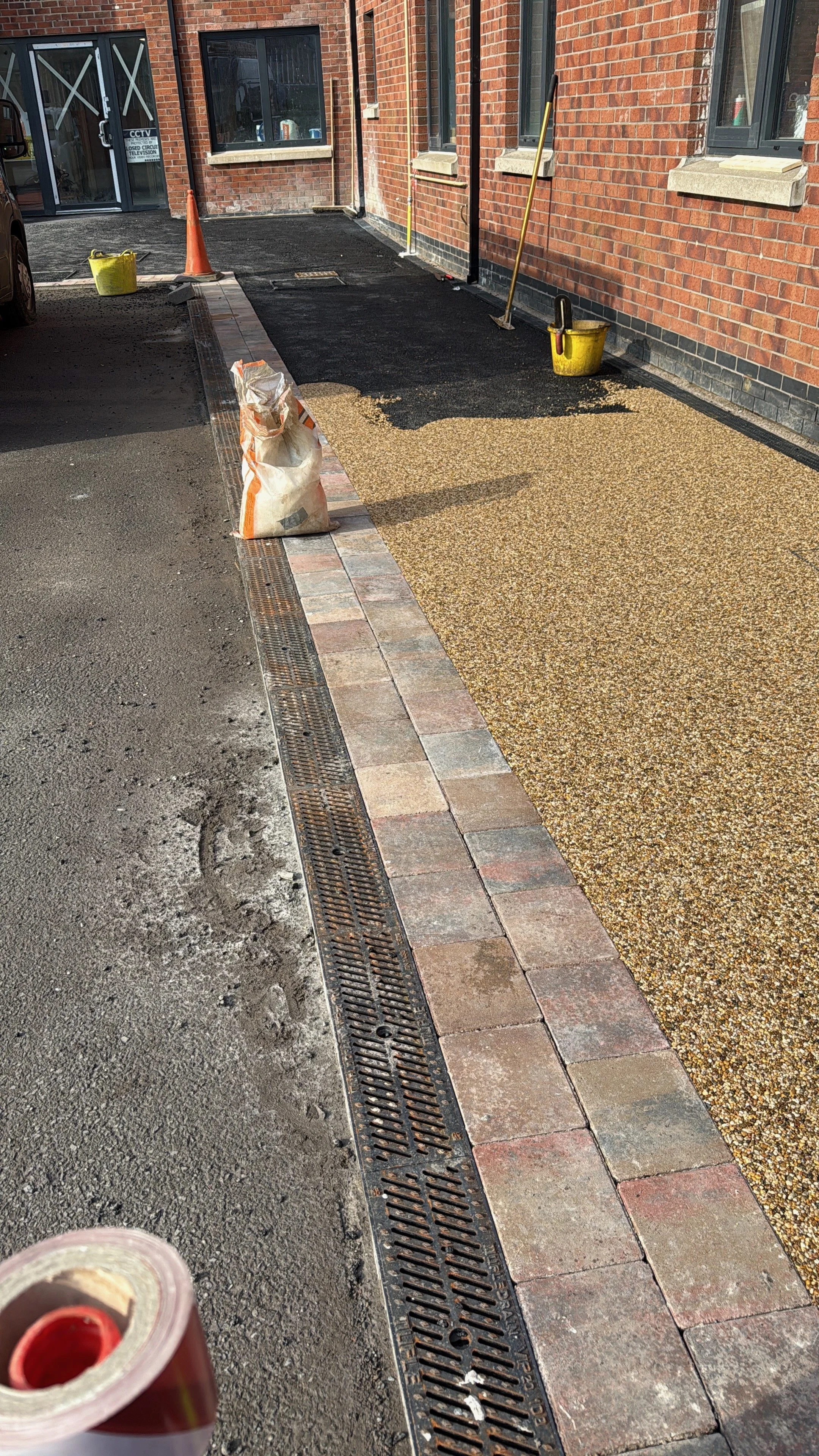 BORDER AND DETAILING