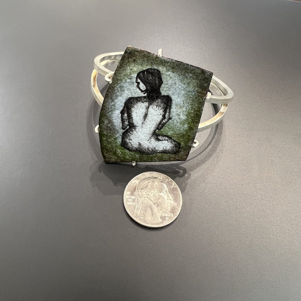 Woman's+Enameled+Cuff+Size+Reference.jpeg