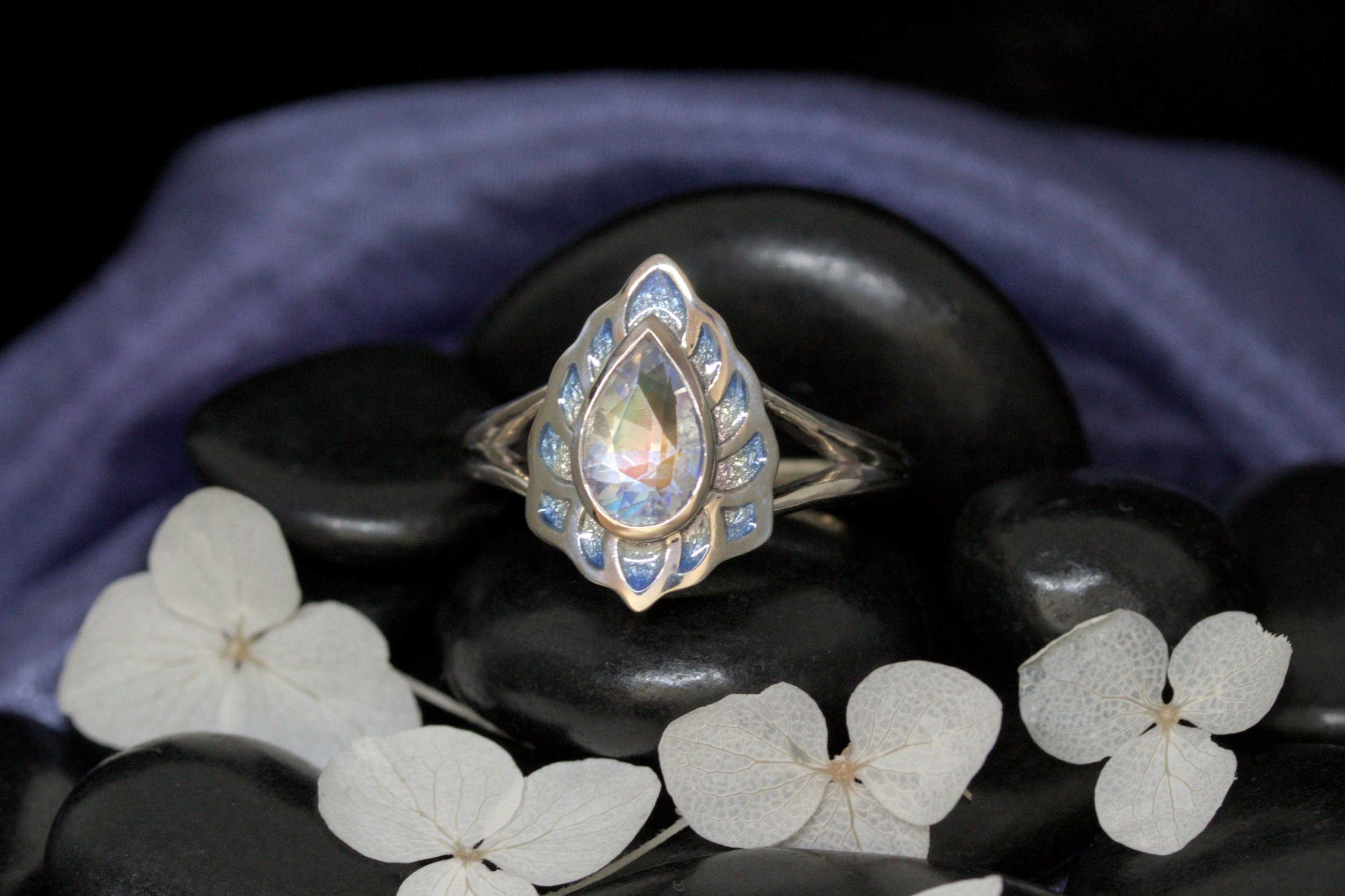 Ring Rainbow Moonstone Unique 5.jpg