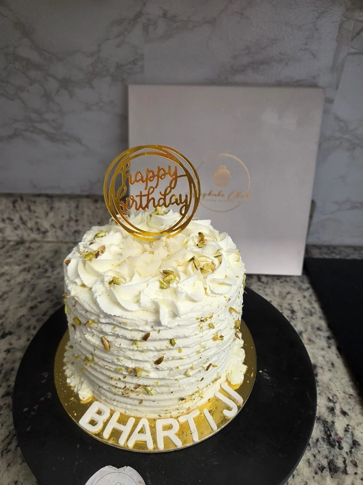 kkc_gallery_02_malai_pistachio_cake_1.jpg