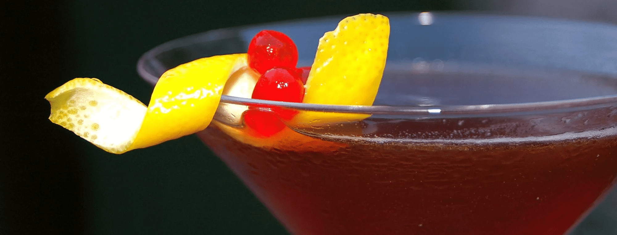 Fizzy-Tarte-Glass-of-Champagne-manhattan.png