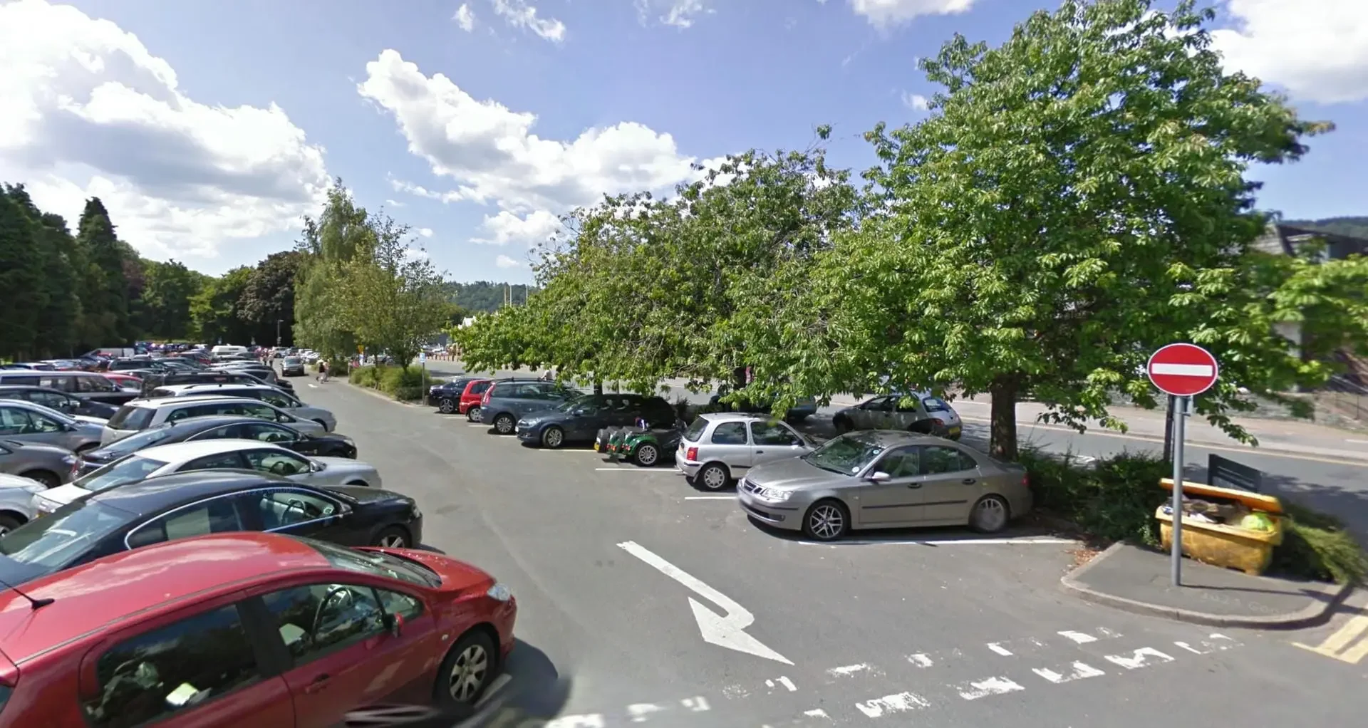 Glebe-Road-Car-Park-Bowness-FizzyTarte