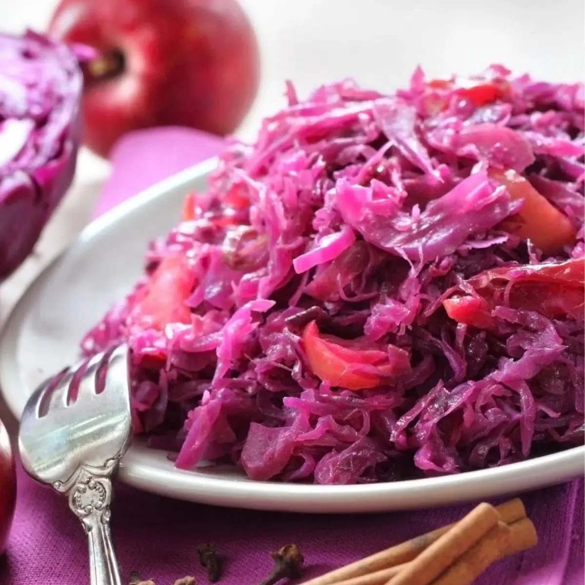 Sweet and Sour Red Cabbage (Rotkohl)
