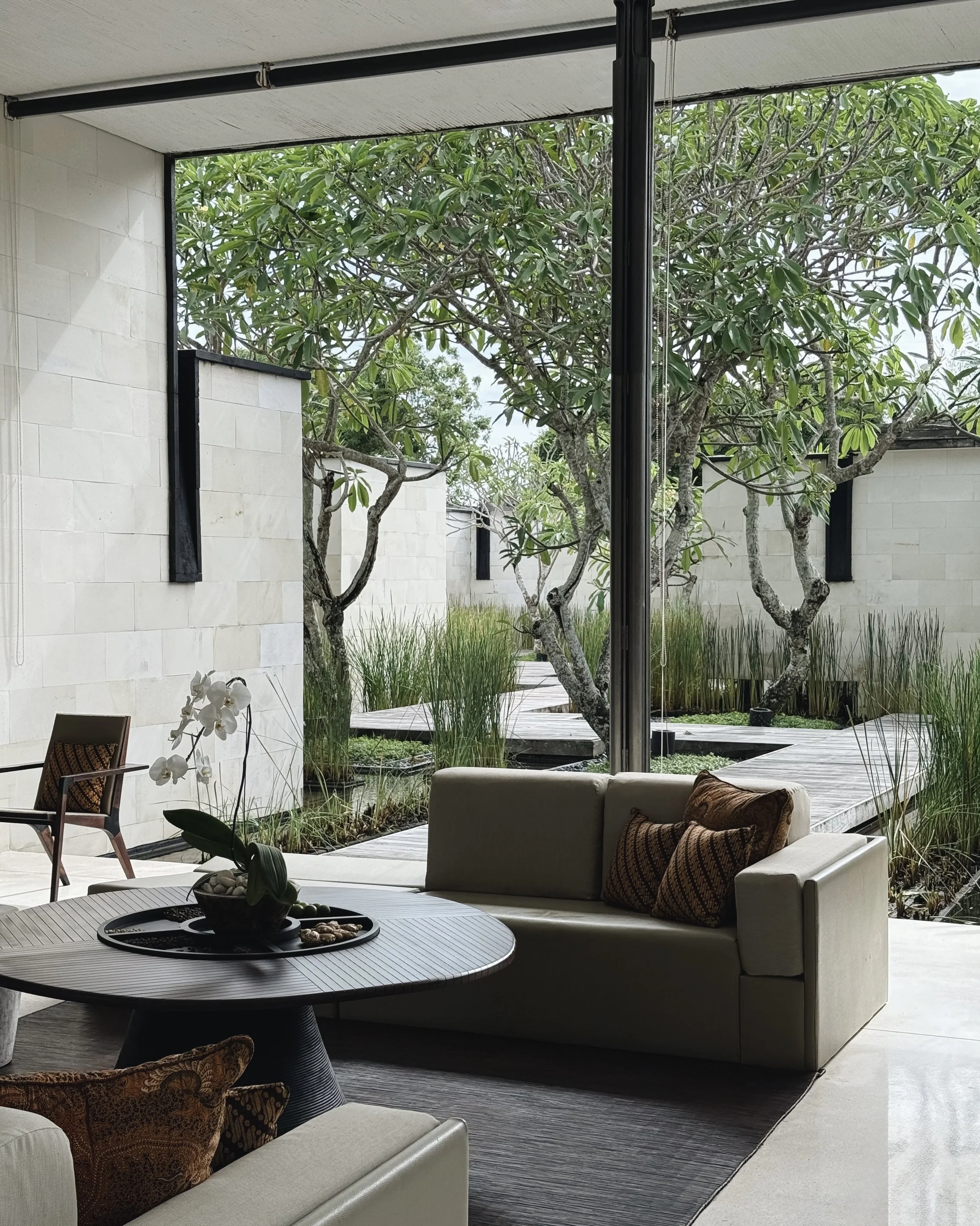 SPA LOBBY.JPG