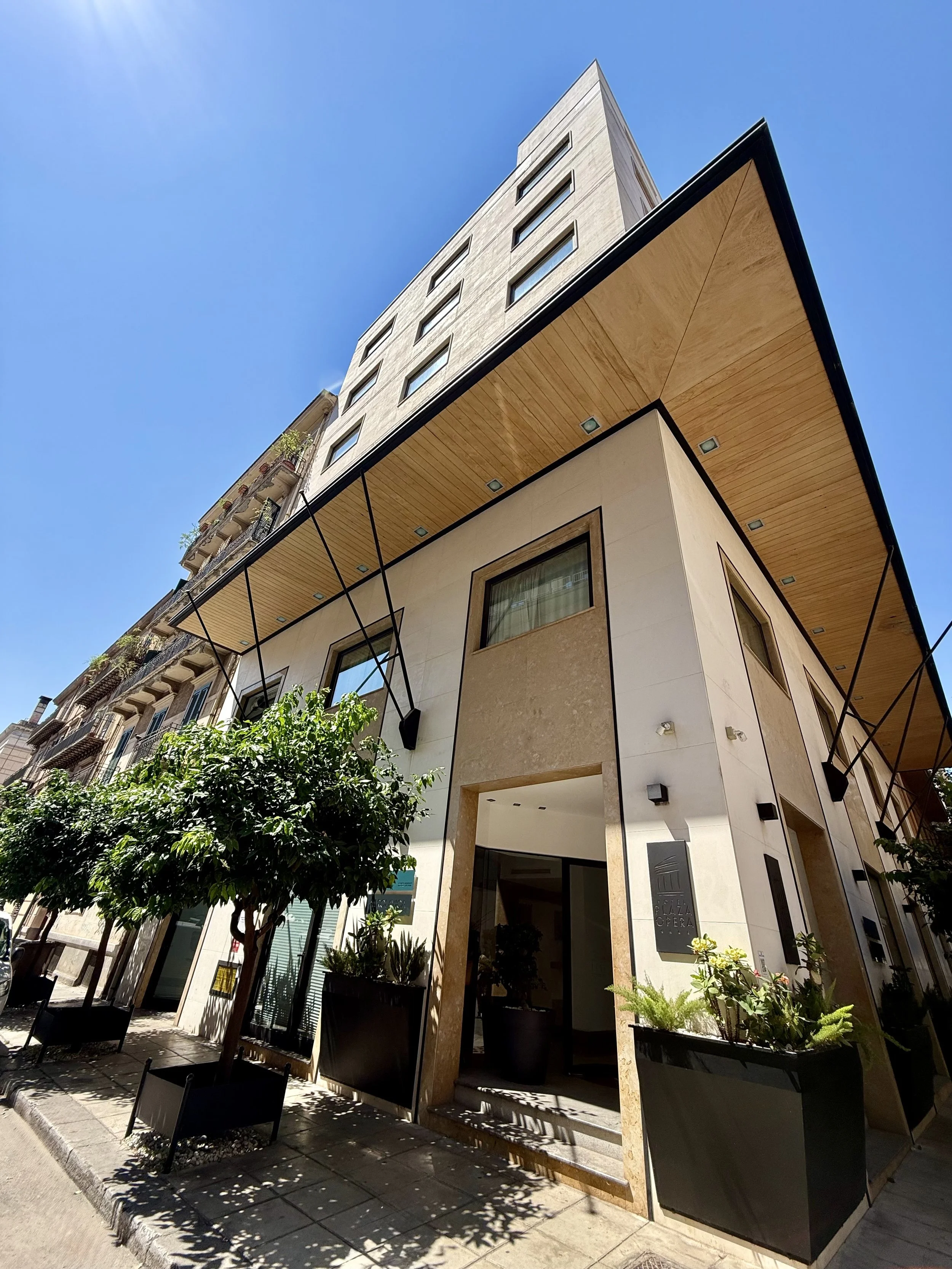 Plaza Opéra Hotel in Palermo: A Contemporary Oasis in the Heart of Palermo