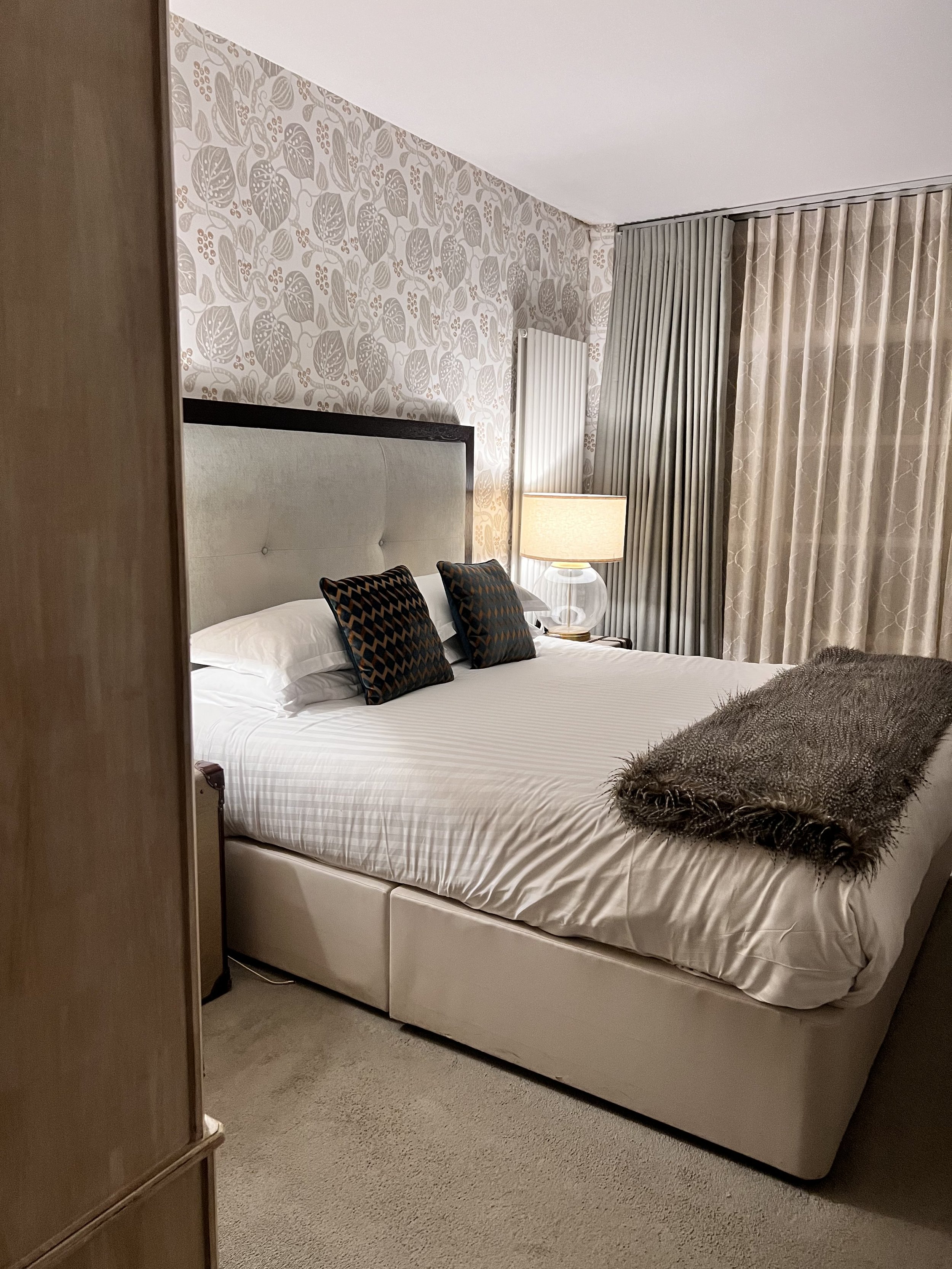 Nira Caledonia: Scottish Elegance in the Heart of Edinburgh